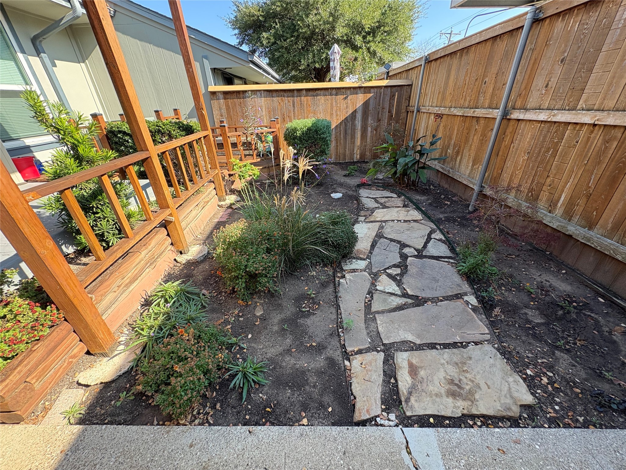 13632 Flagstone Lane Dallas TX 75240