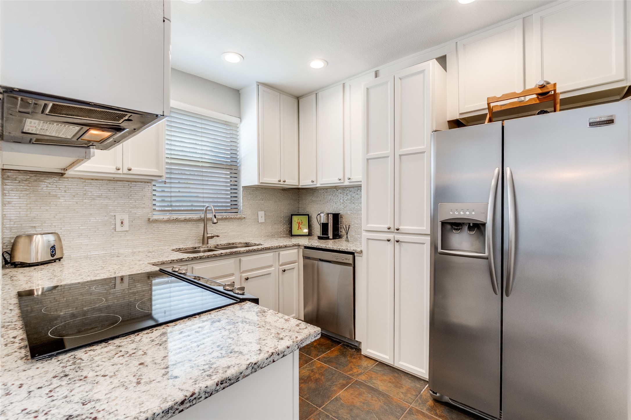 4126 Avondale Avenue Dallas TX 75219