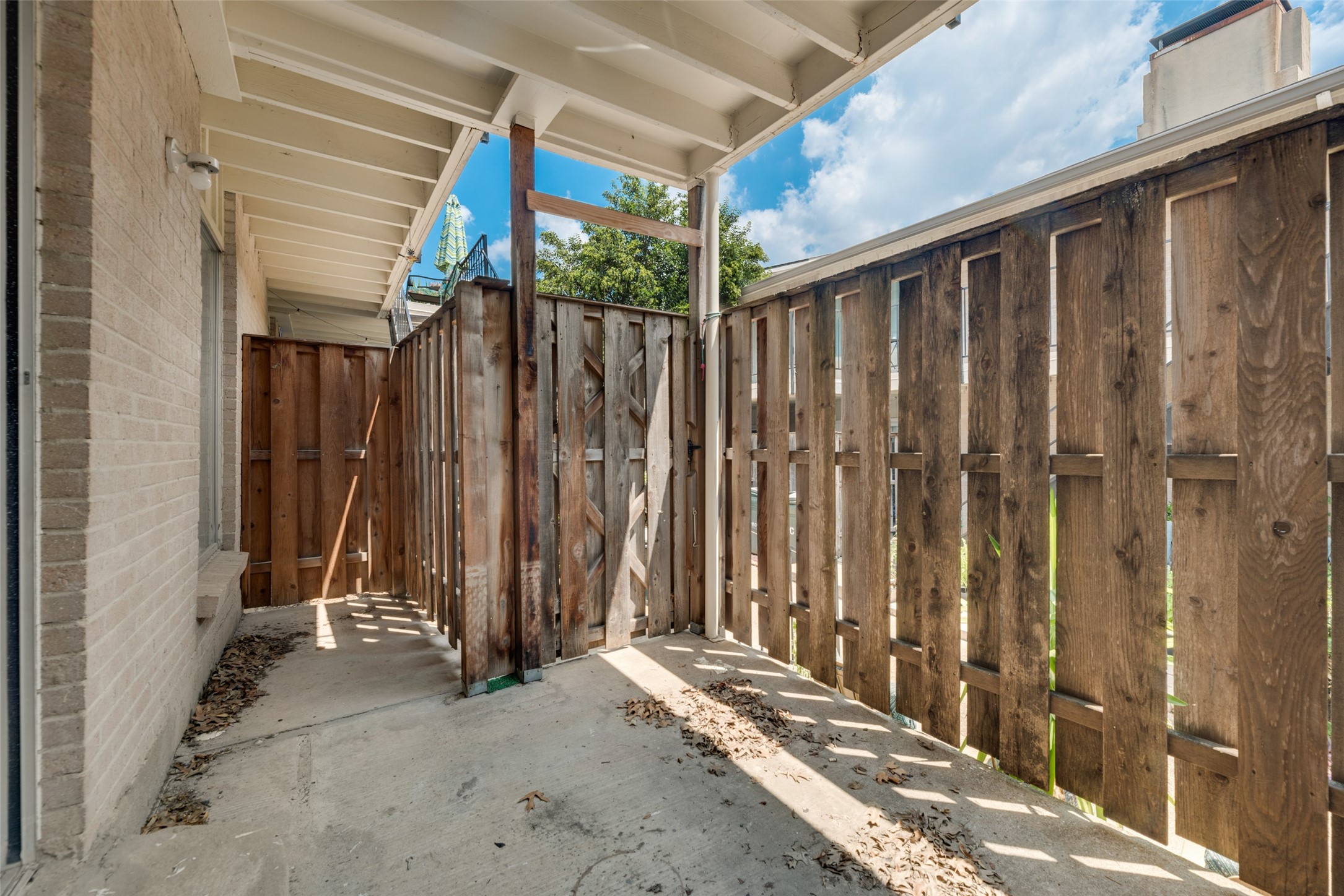 15914 Stillwood Street Dallas TX 75248