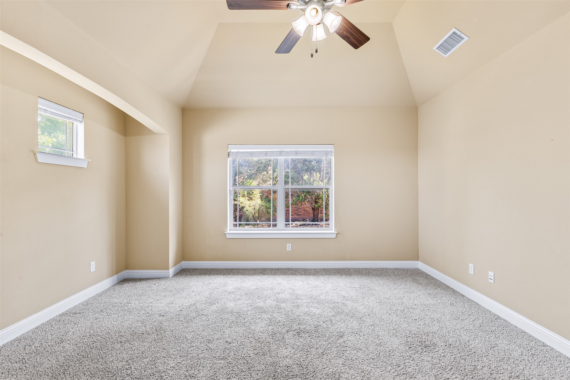 1014 Brook Forest Lane Euless TX 76039