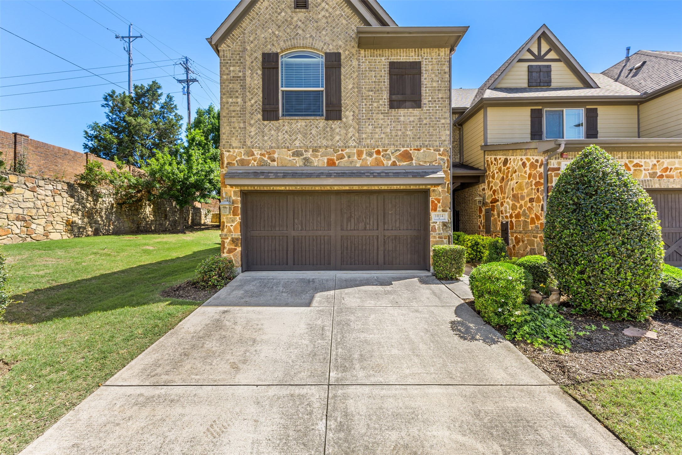 1014 Brook Forest Lane Euless TX 76039