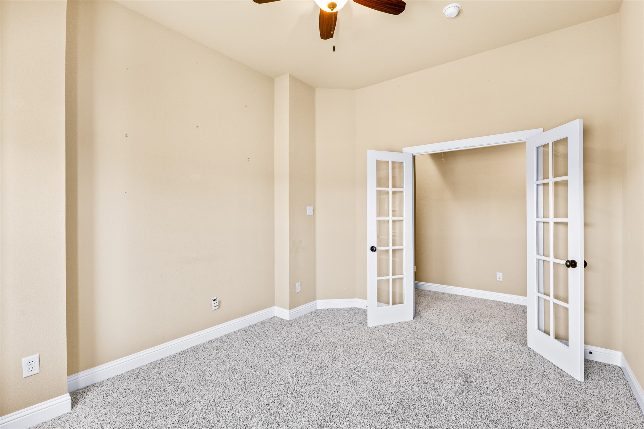 1014 Brook Forest Lane Euless TX 76039