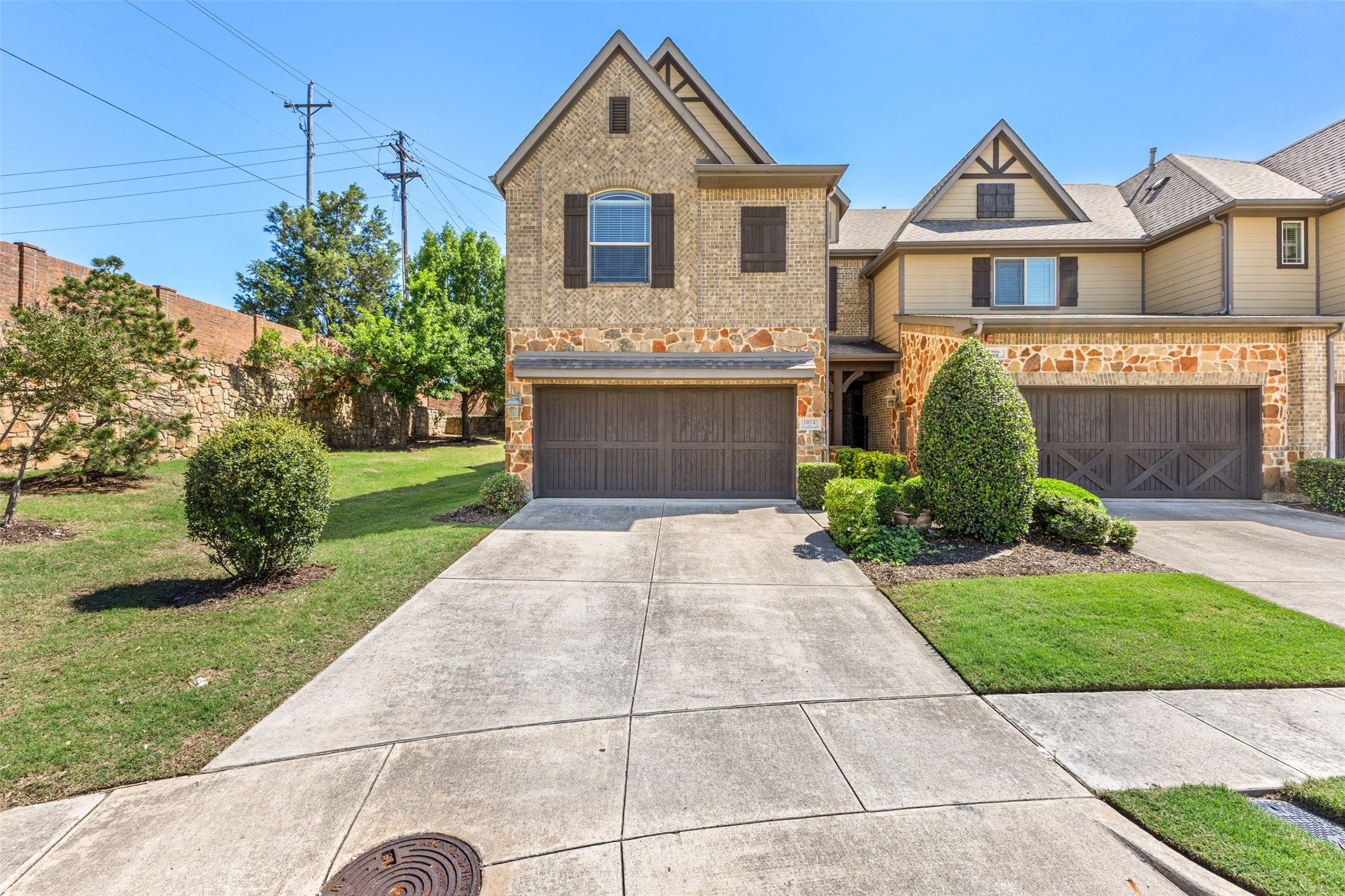 1014 Brook Forest Lane Euless TX 76039
