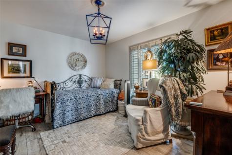 4851 Cedar Springs Road Dallas TX 75219