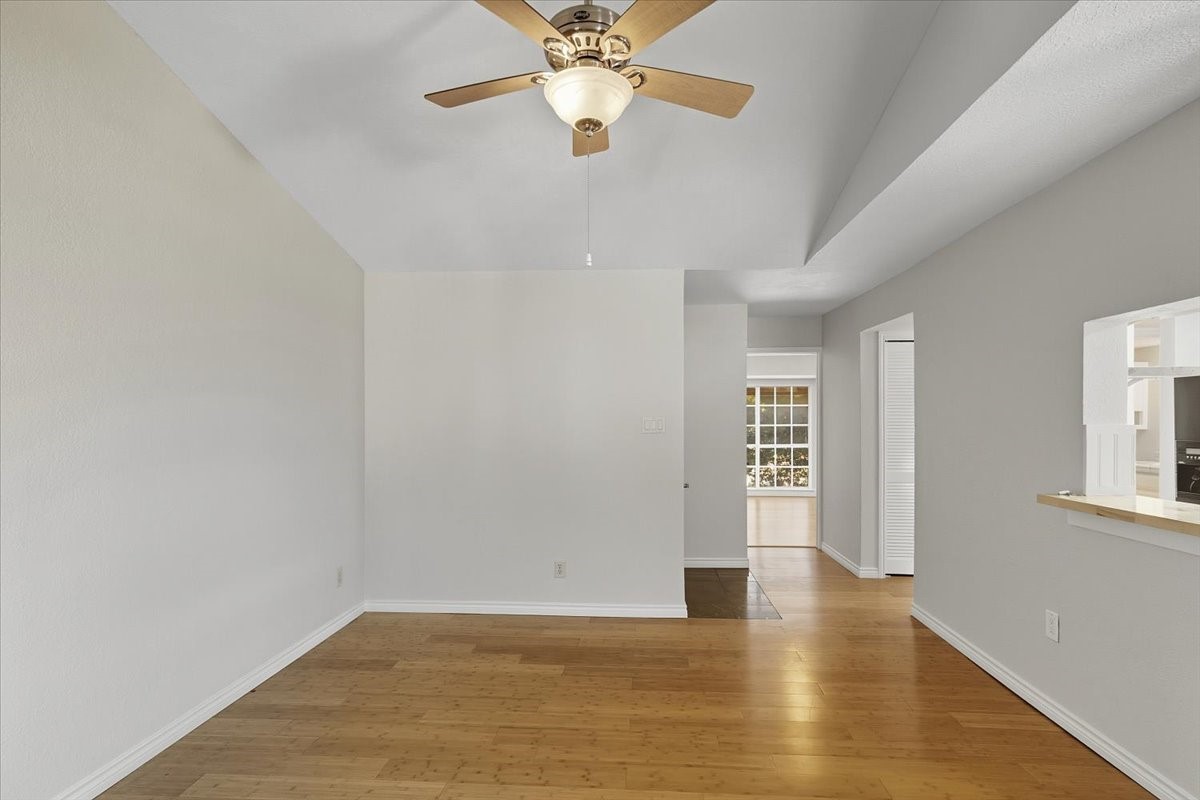 1609 Marsh Lane Carrollton TX 75006