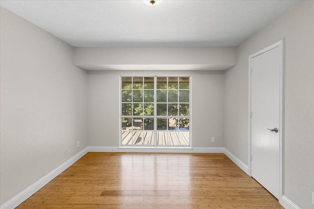 1609 Marsh Lane Carrollton TX 75006