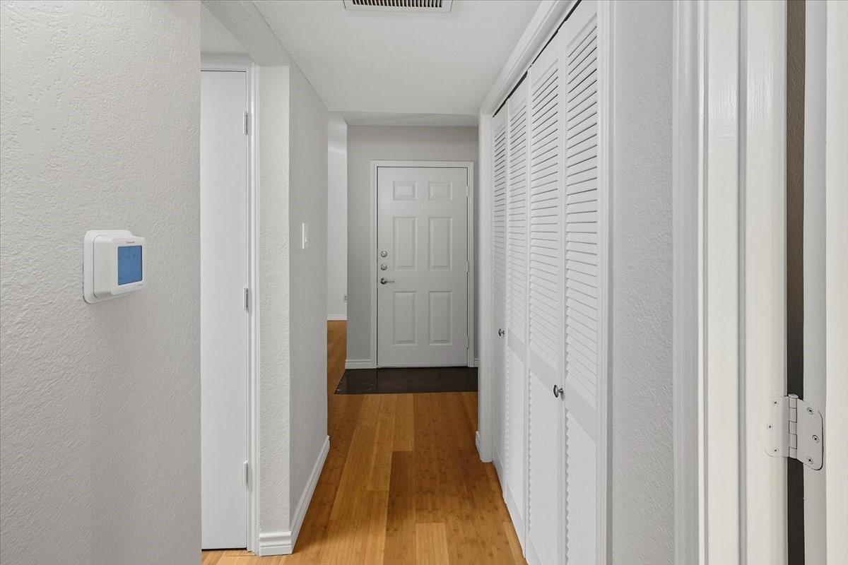 1609 Marsh Lane Carrollton TX 75006