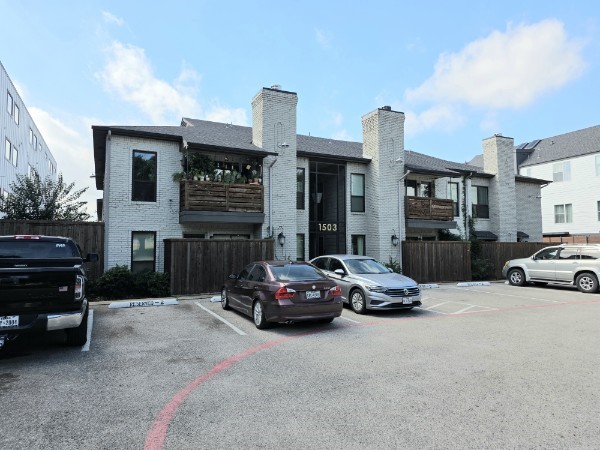 1503 N Garrett Avenue Dallas TX 75206