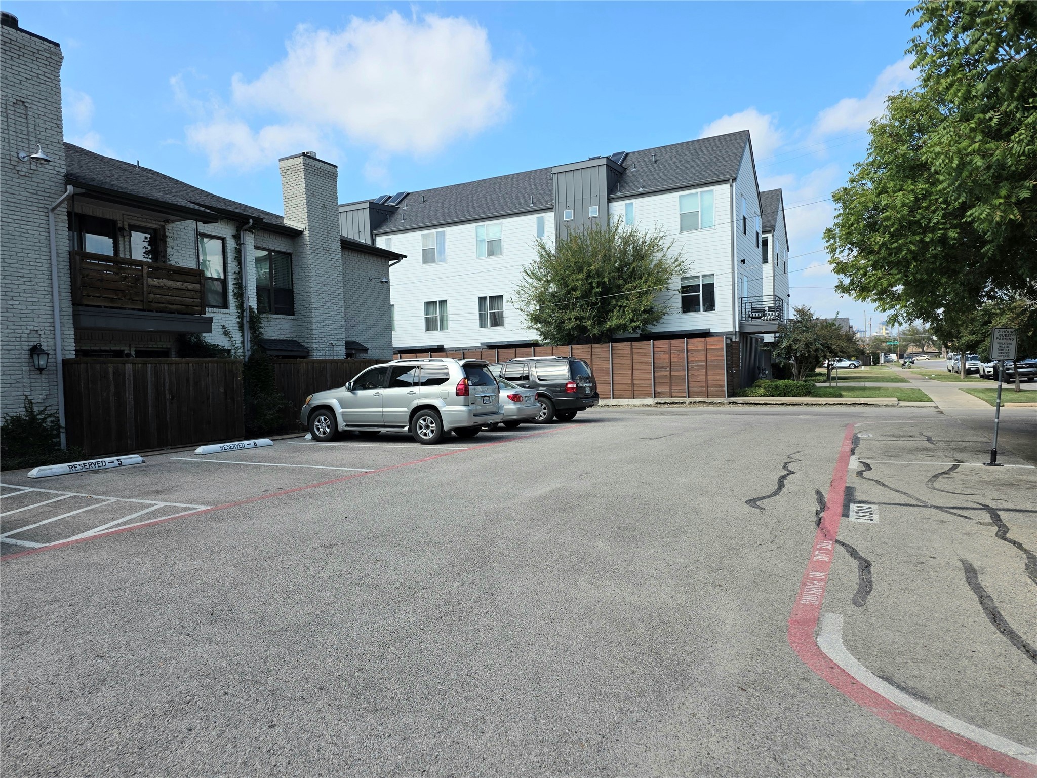 1503 N Garrett Avenue Dallas TX 75206