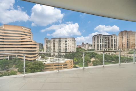 3130 N Harwood Street Dallas TX 75201