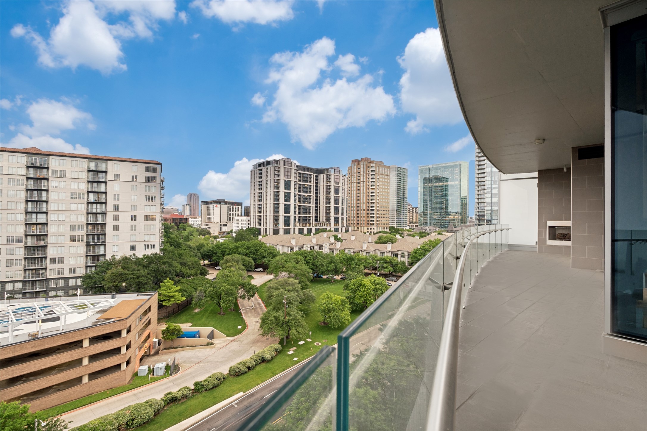 3130 N Harwood Street Dallas TX 75201