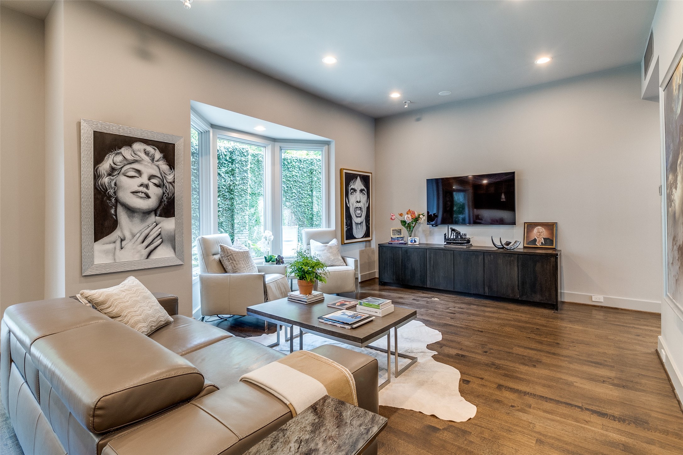 4678 Christopher Place Dallas TX 75204