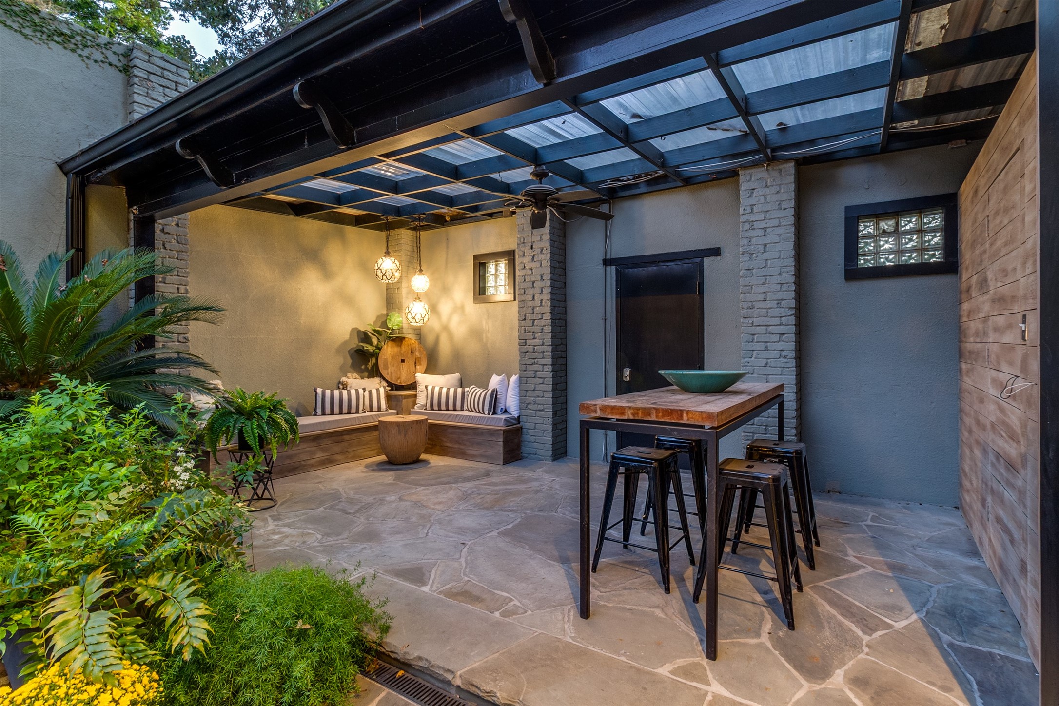 4678 Christopher Place Dallas TX 75204