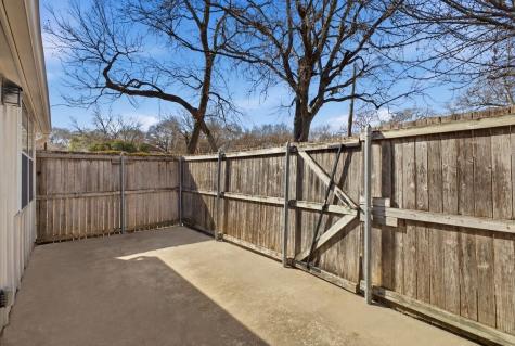907 Roaring Springs Road Fort Worth TX 76114