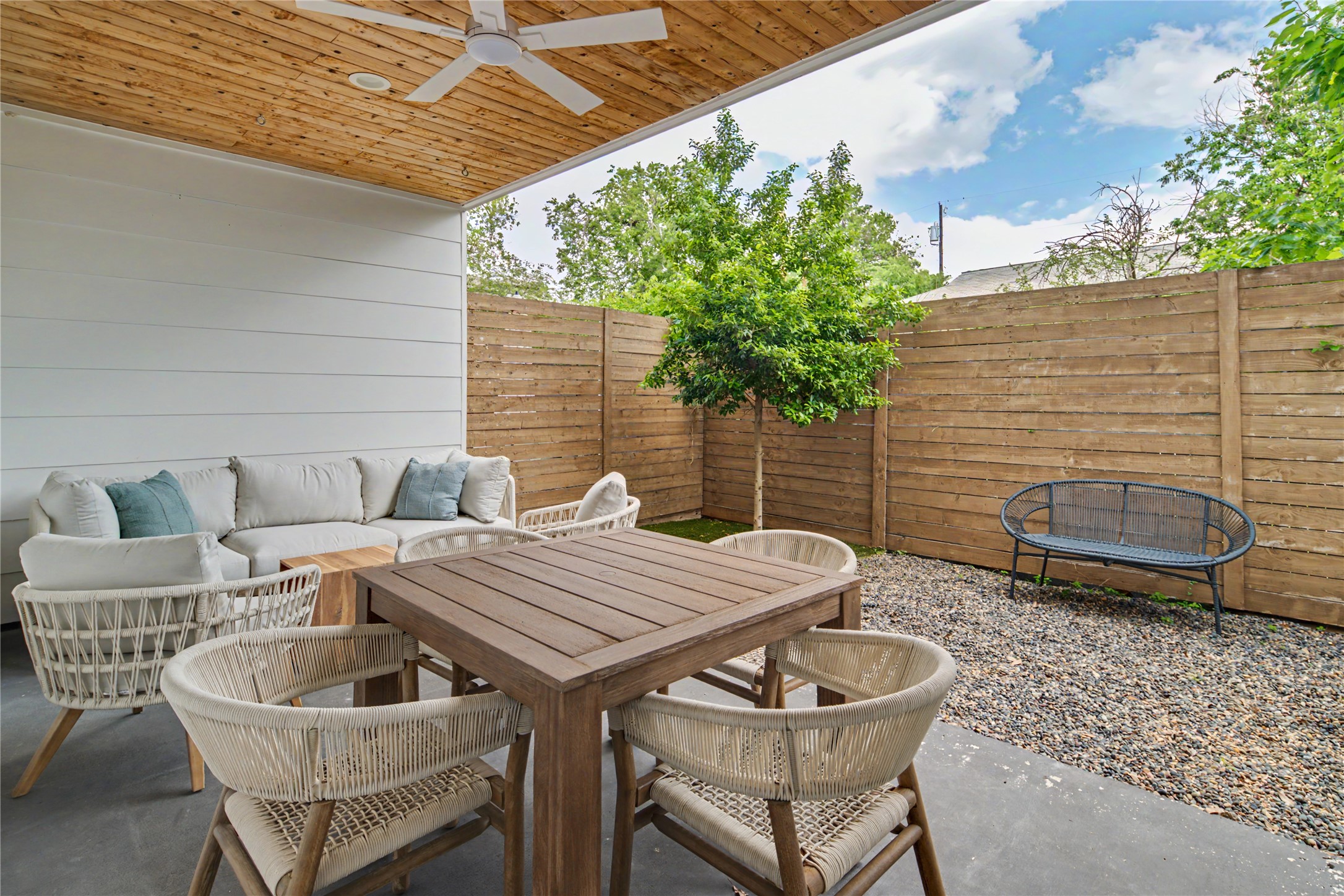 5811 Lindell Avenue Dallas TX 75206