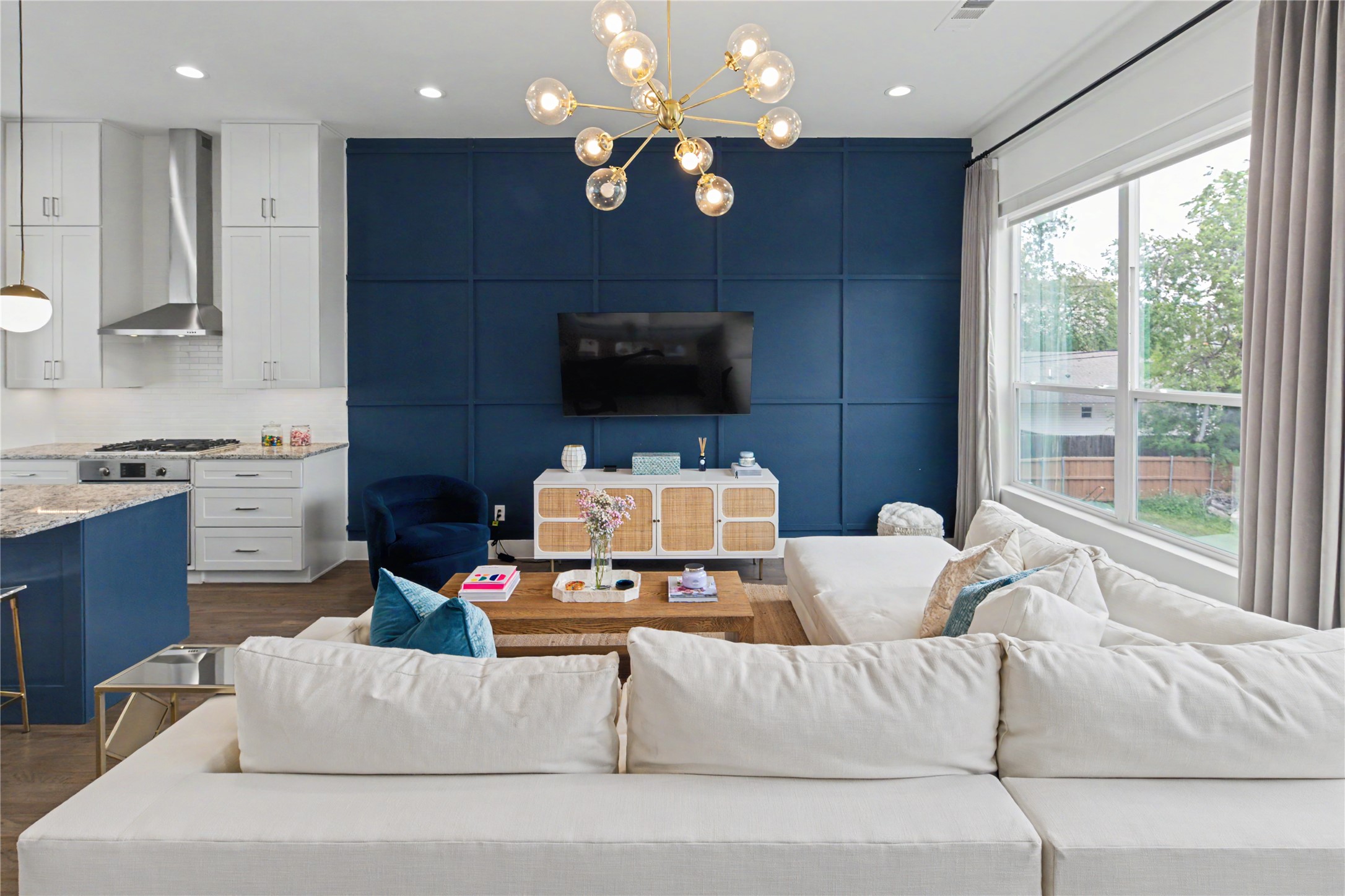 5811 Lindell Avenue Dallas TX 75206