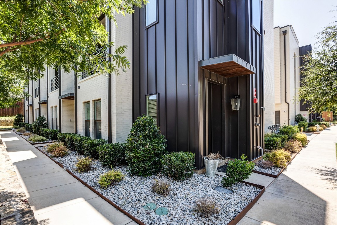 2733 Merrimac Street Fort Worth TX 76107