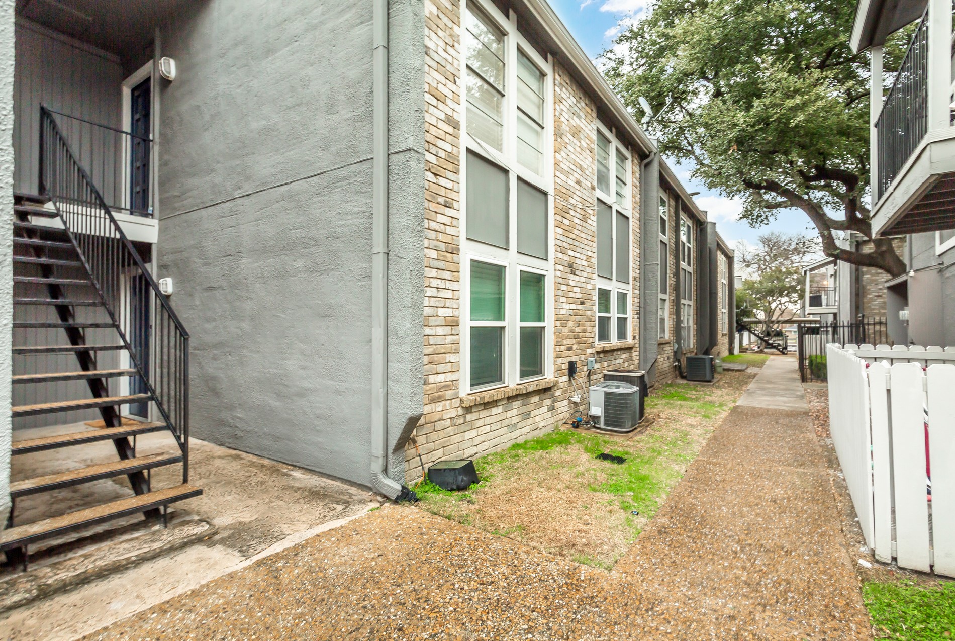 6061 Milton Street Dallas TX 75206