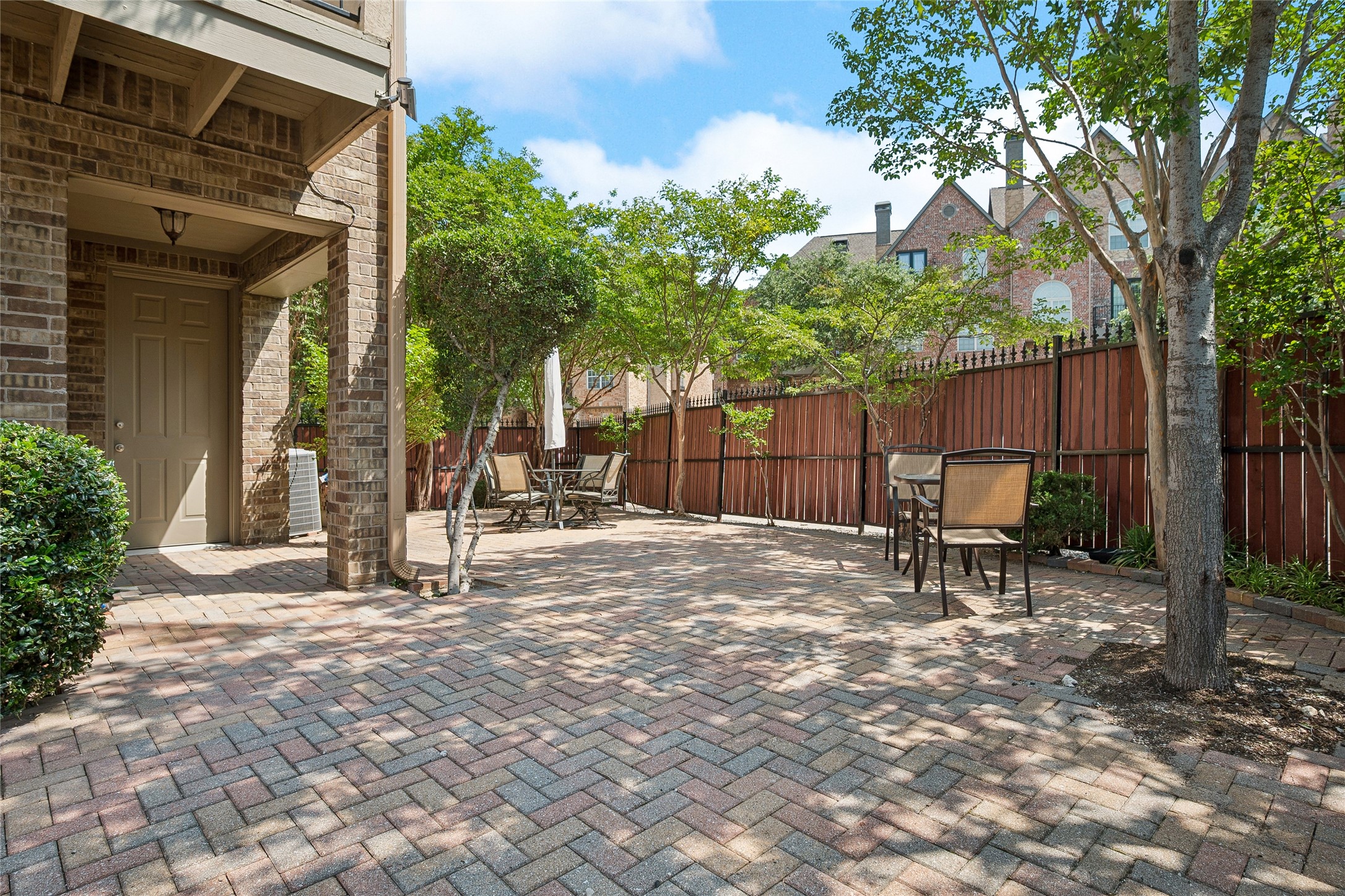 835 Rockingham Drive Irving TX 75063
