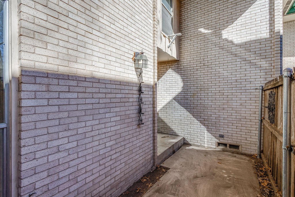 954 S Weatherred Drive Richardson TX 75080