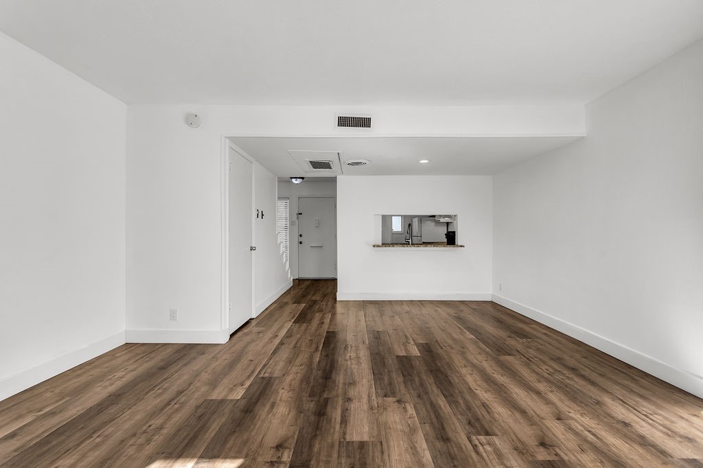 954 S Weatherred Drive Richardson TX 75080