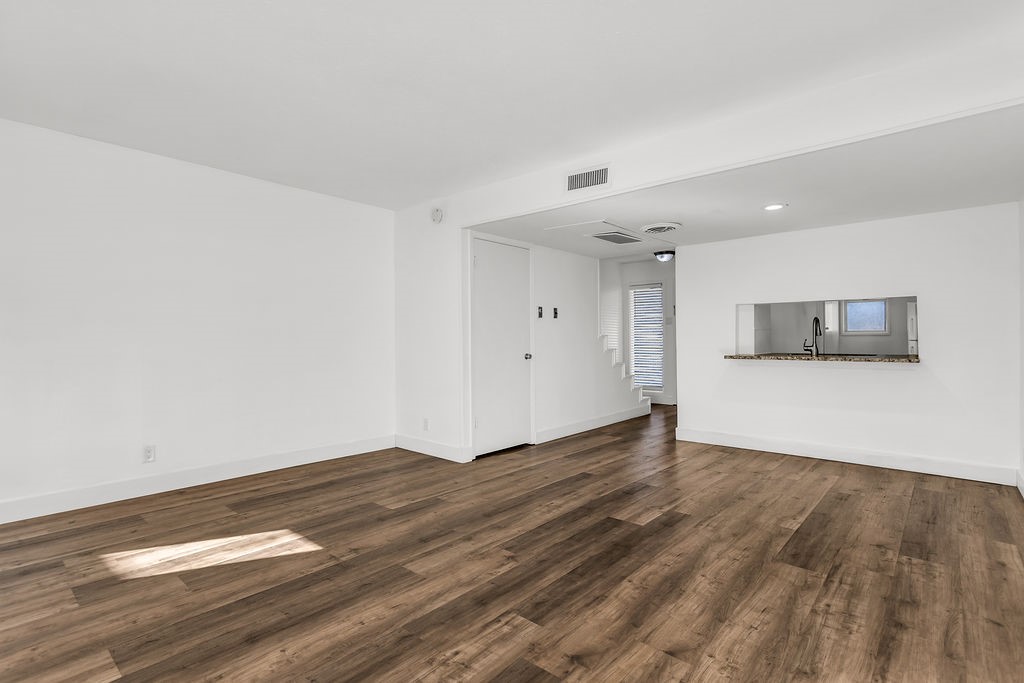 954 S Weatherred Drive Richardson TX 75080