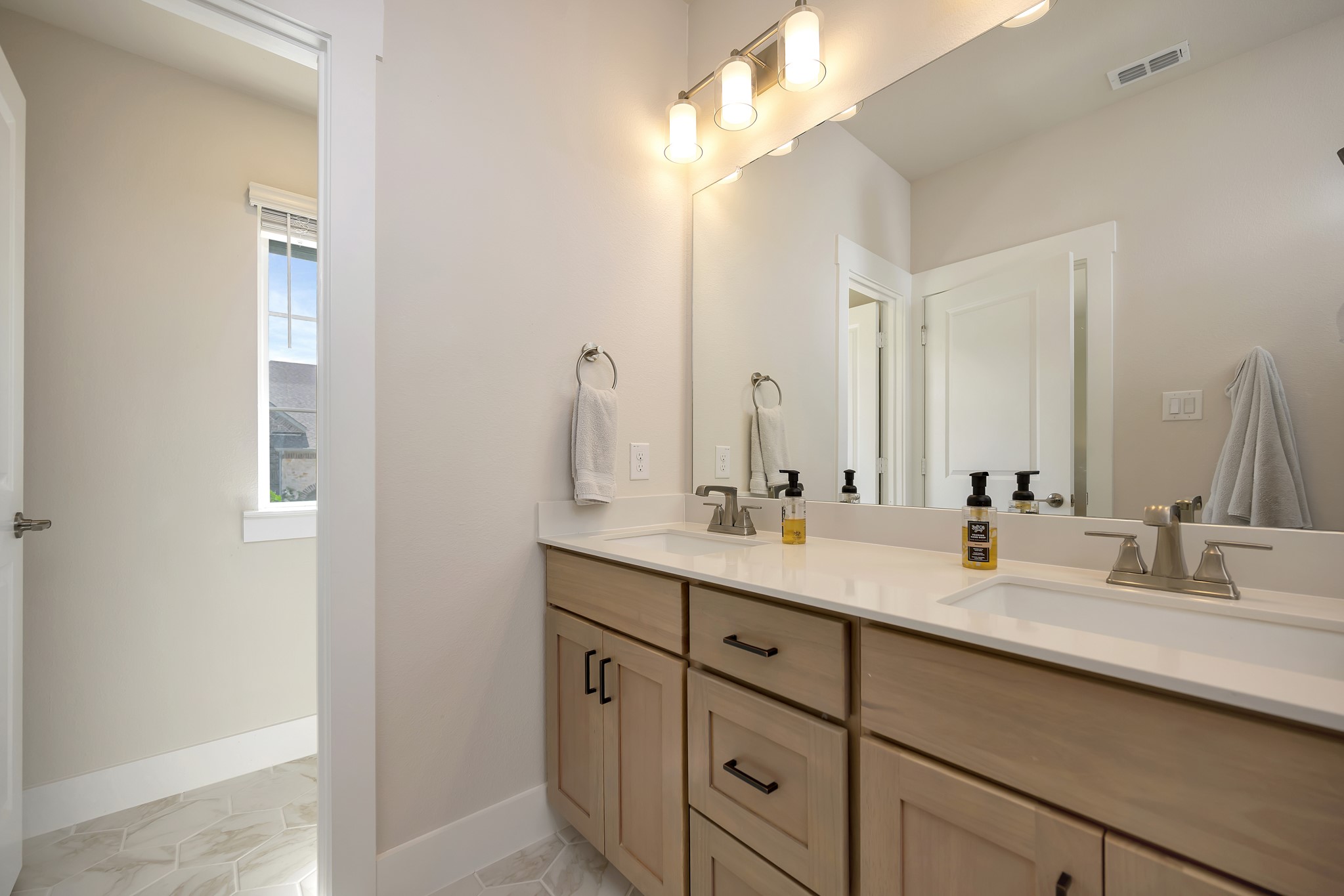4720 Smokey Quartz Lane Arlington TX 76005