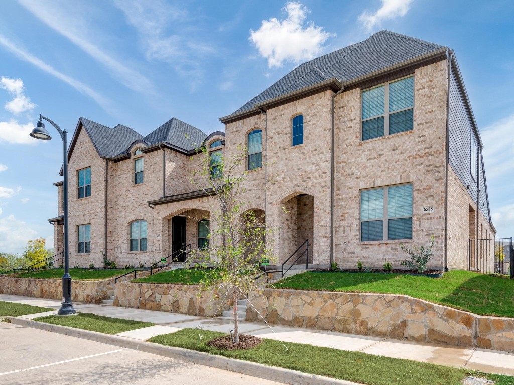 6500 Bold Ruler Lane North Richland Hills TX 76180