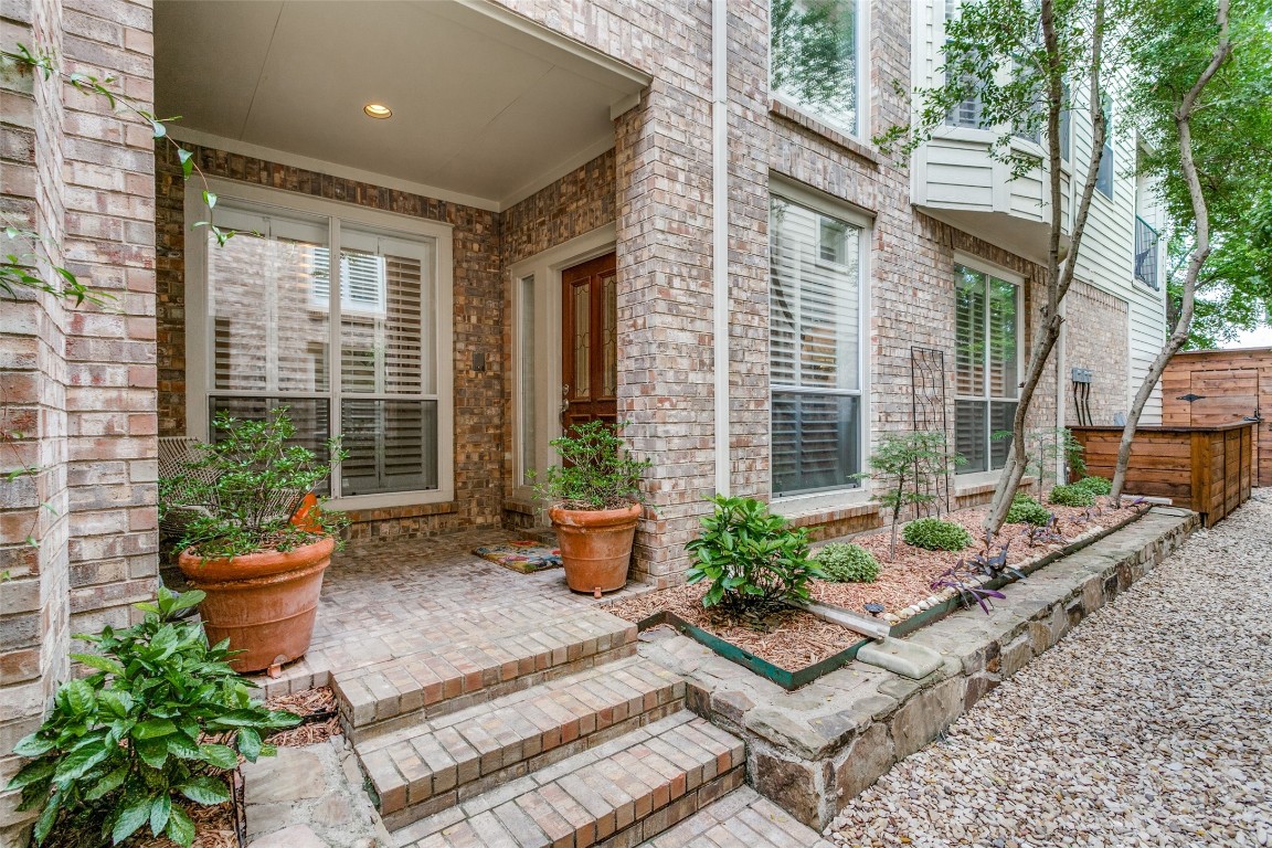 3951 Cole Avenue Dallas TX 75204