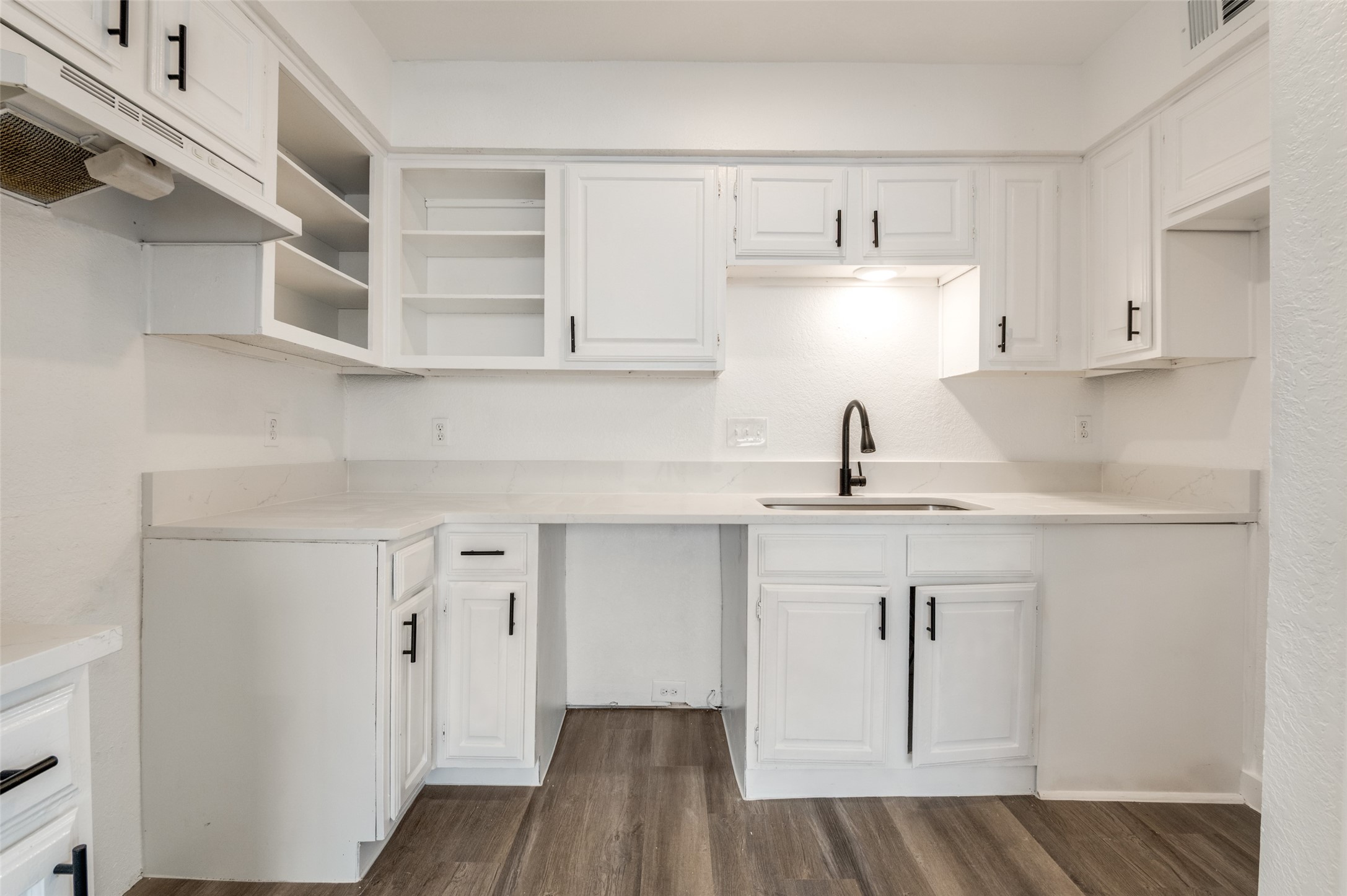 2326 Sherry Street Arlington TX 76014