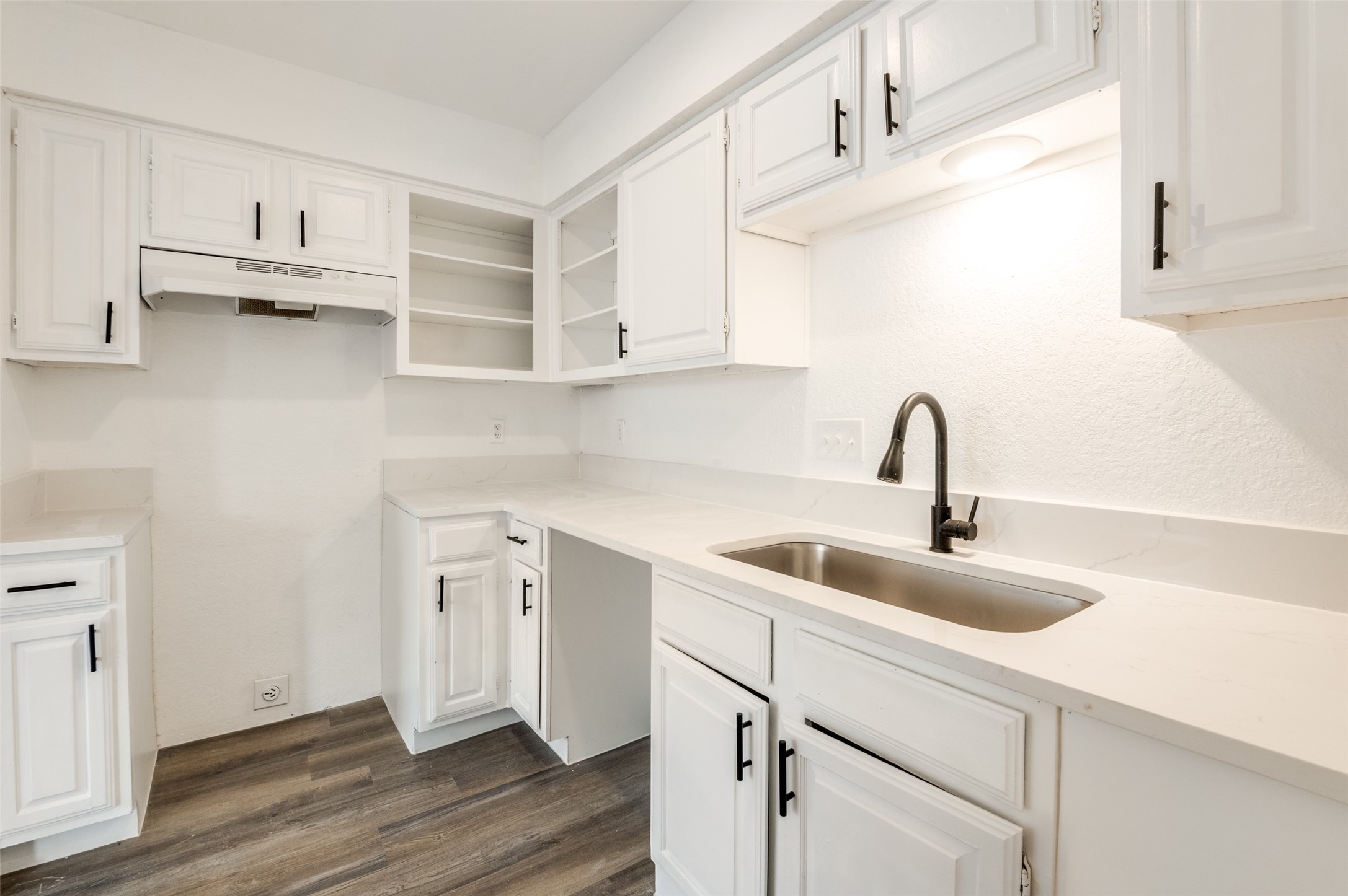 2326 Sherry Street Arlington TX 76014
