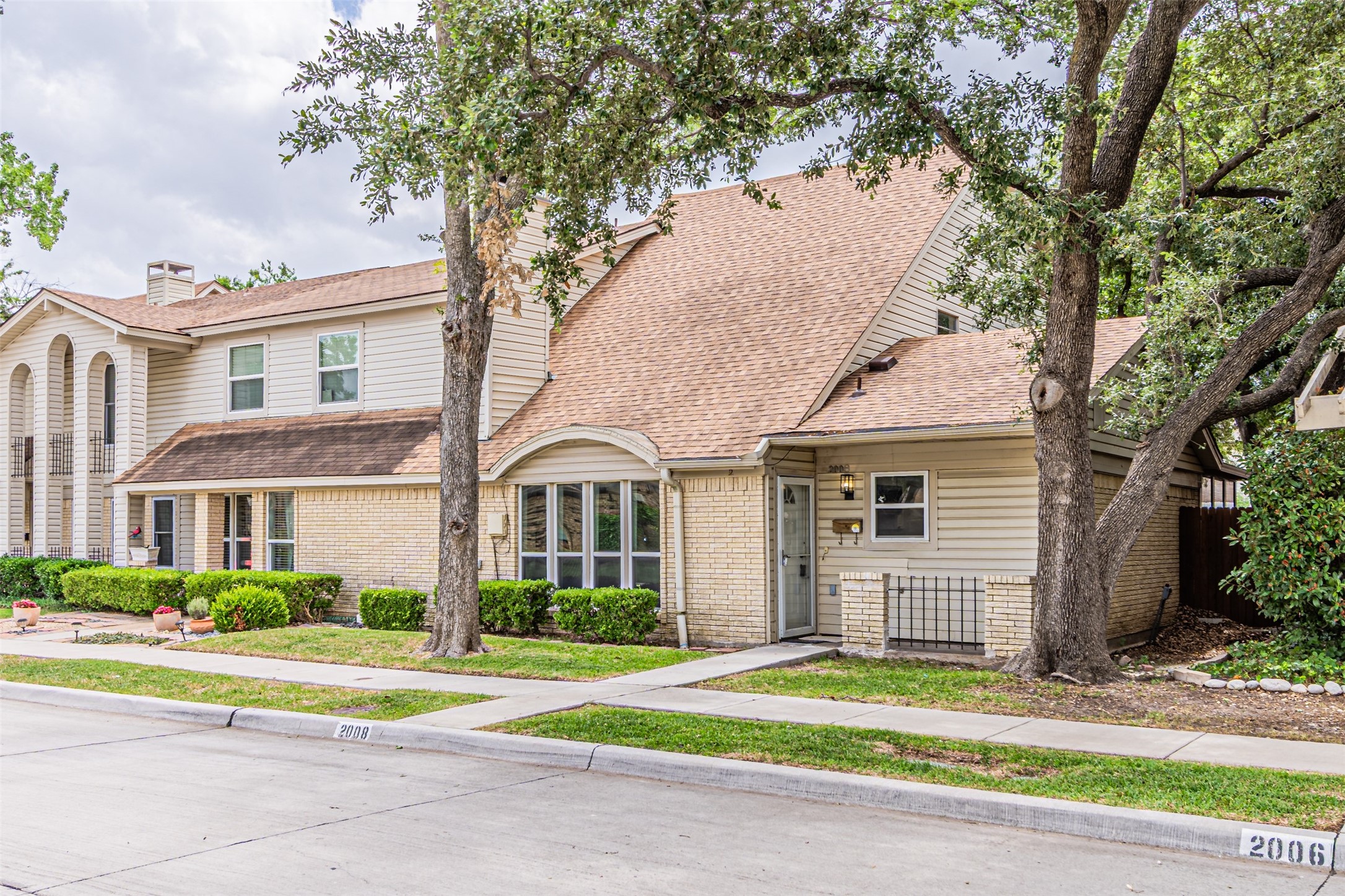 2008 Clubridge Drive Carrollton TX 75006