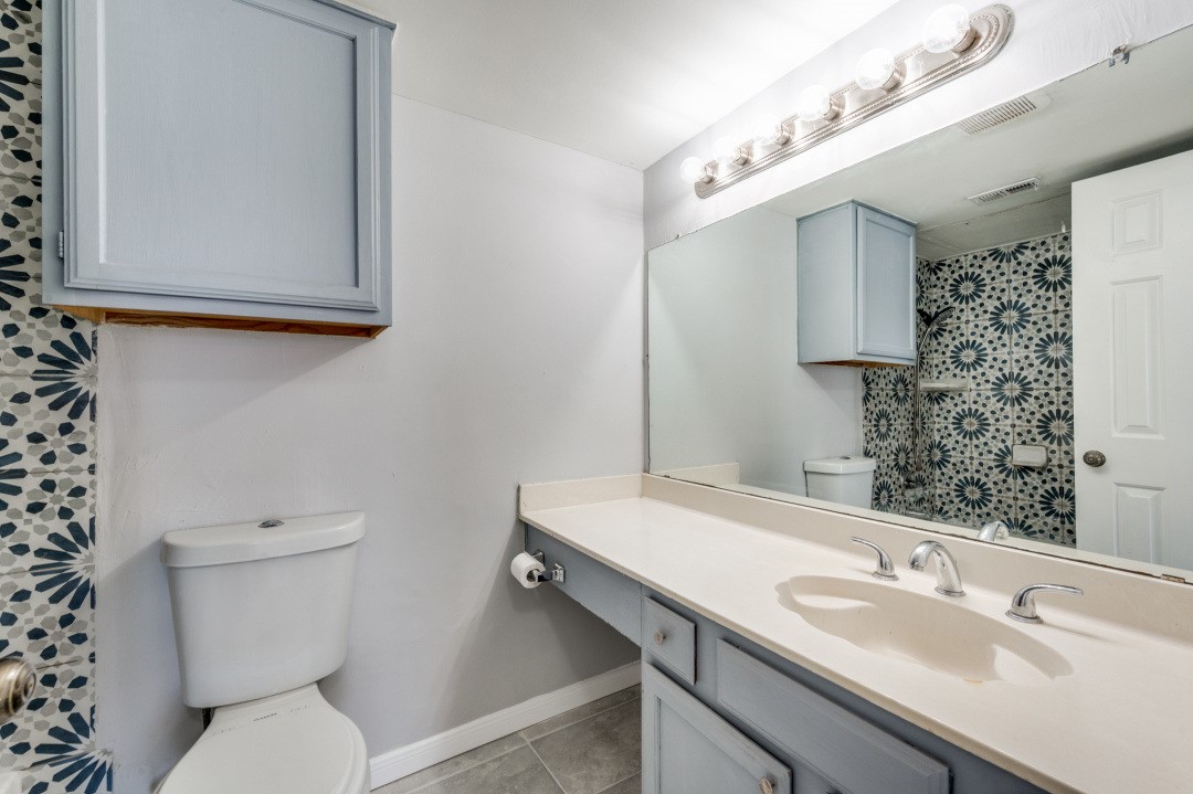 2835 Keller Springs Carrollton TX 75006