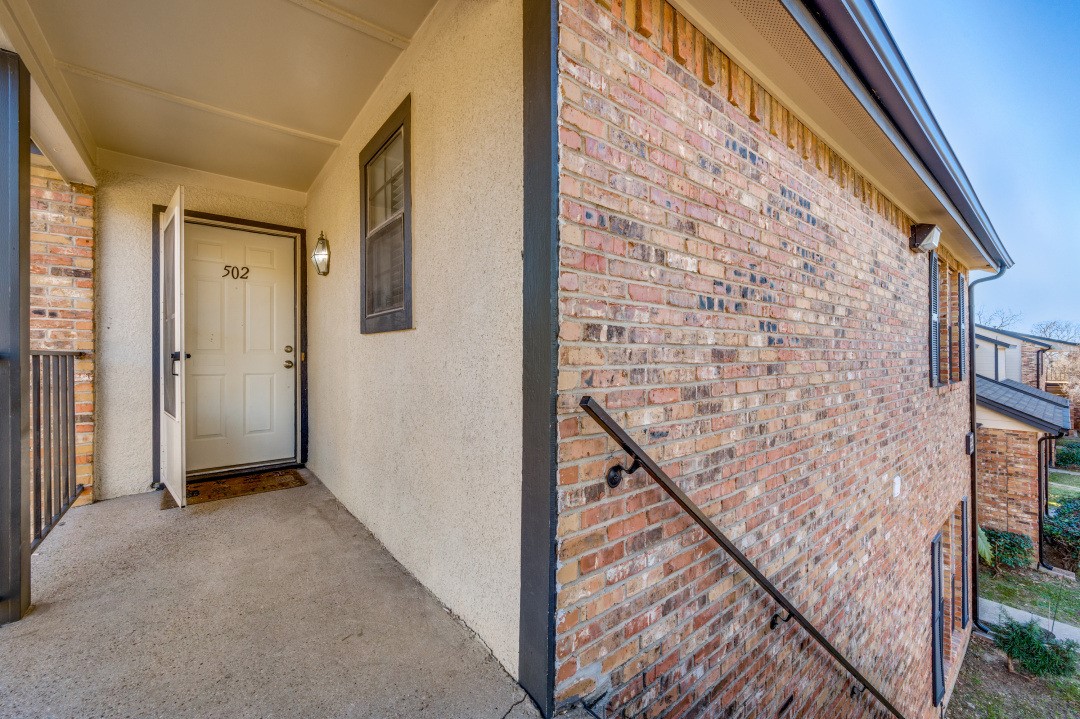 2835 Keller Springs Carrollton TX 75006