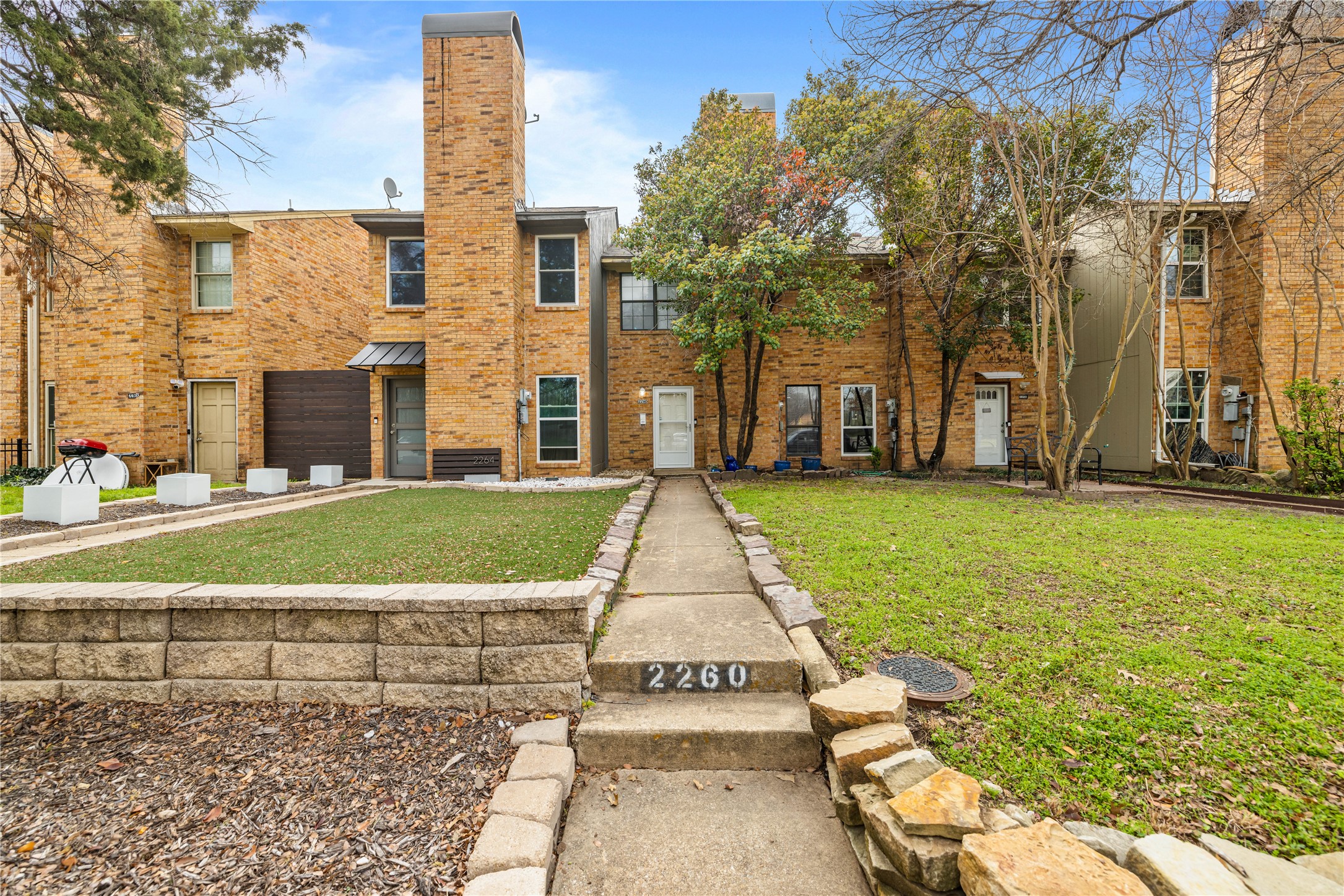 2260 Colony Court Dallas TX 75235