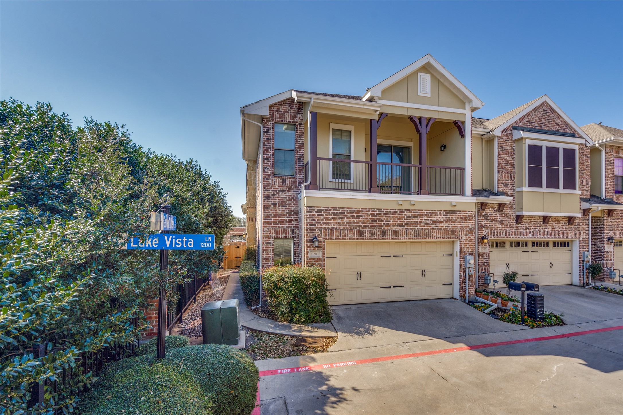 1201 Lake Vista Lane Richardson TX 75080