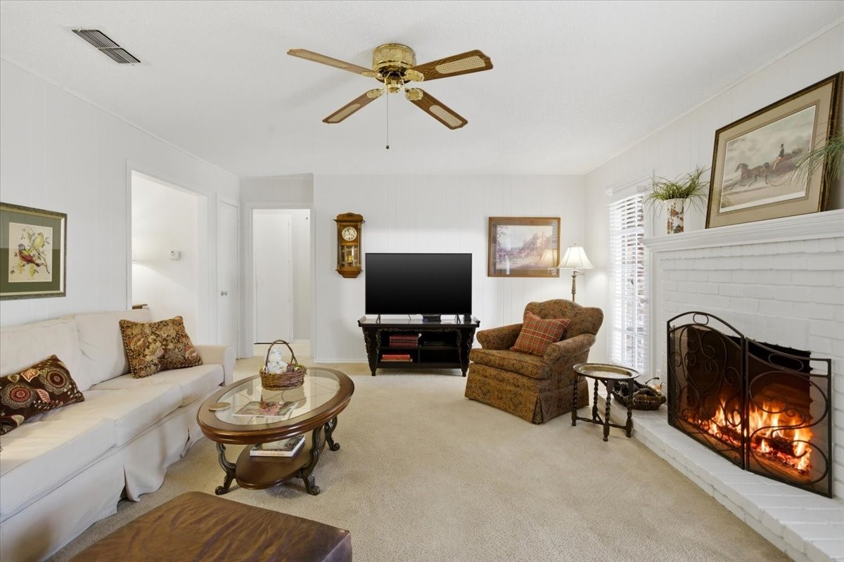1117 Roaring Springs Road Fort Worth TX 76114