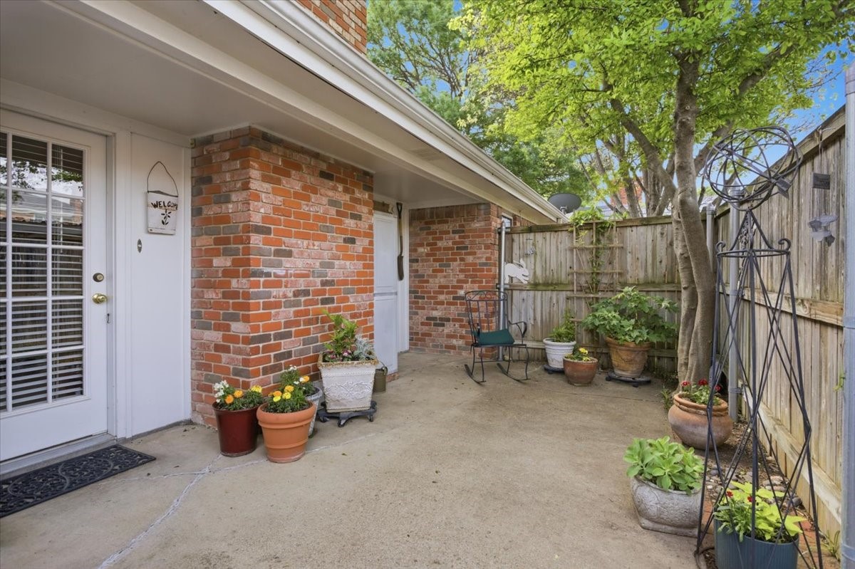 1117 Roaring Springs Road Fort Worth TX 76114