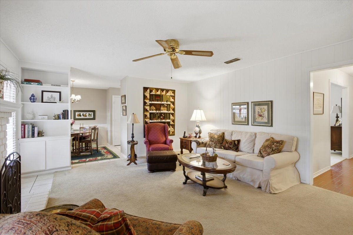 1117 Roaring Springs Road Fort Worth TX 76114
