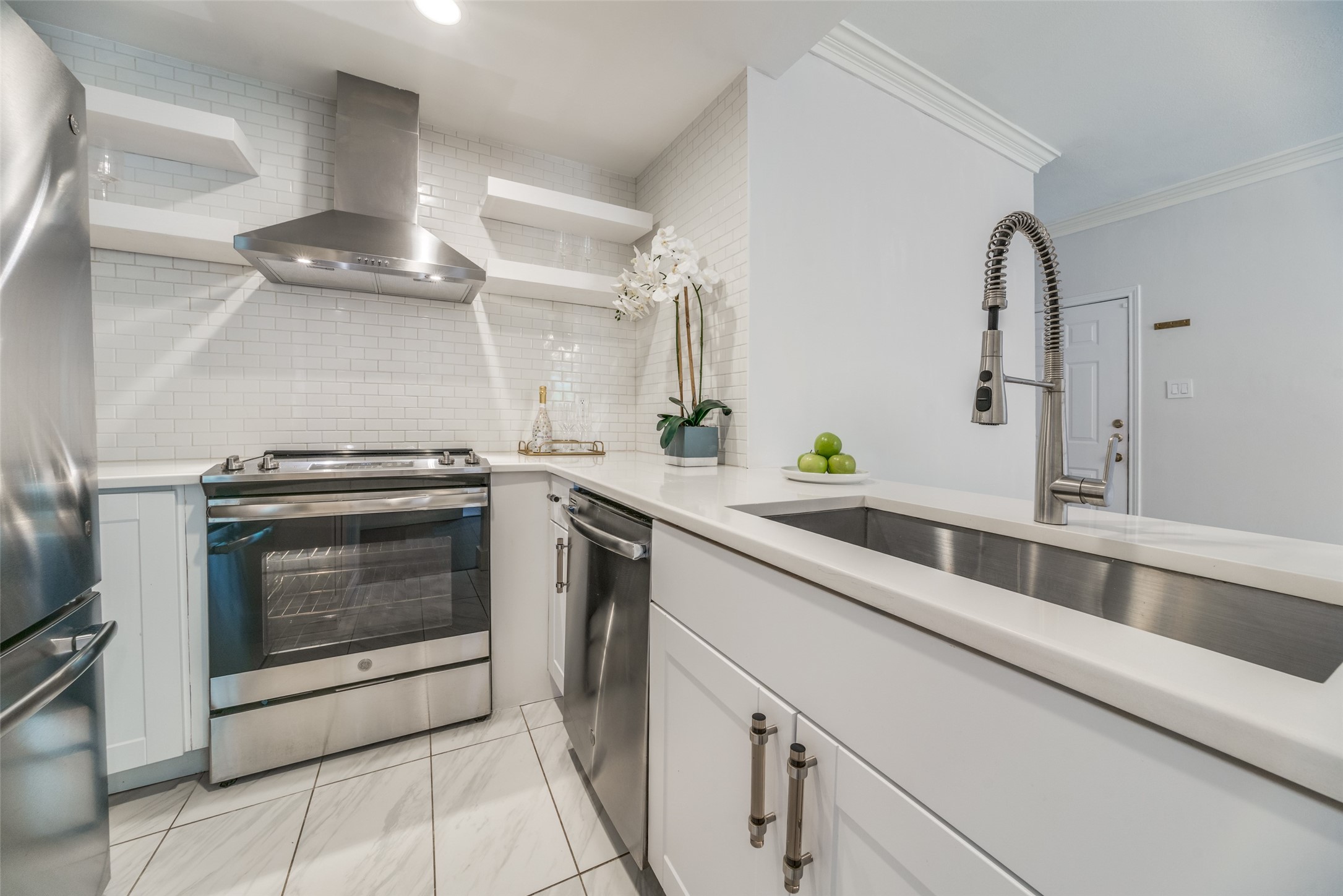 4034 Rawlins Street Dallas TX 75219