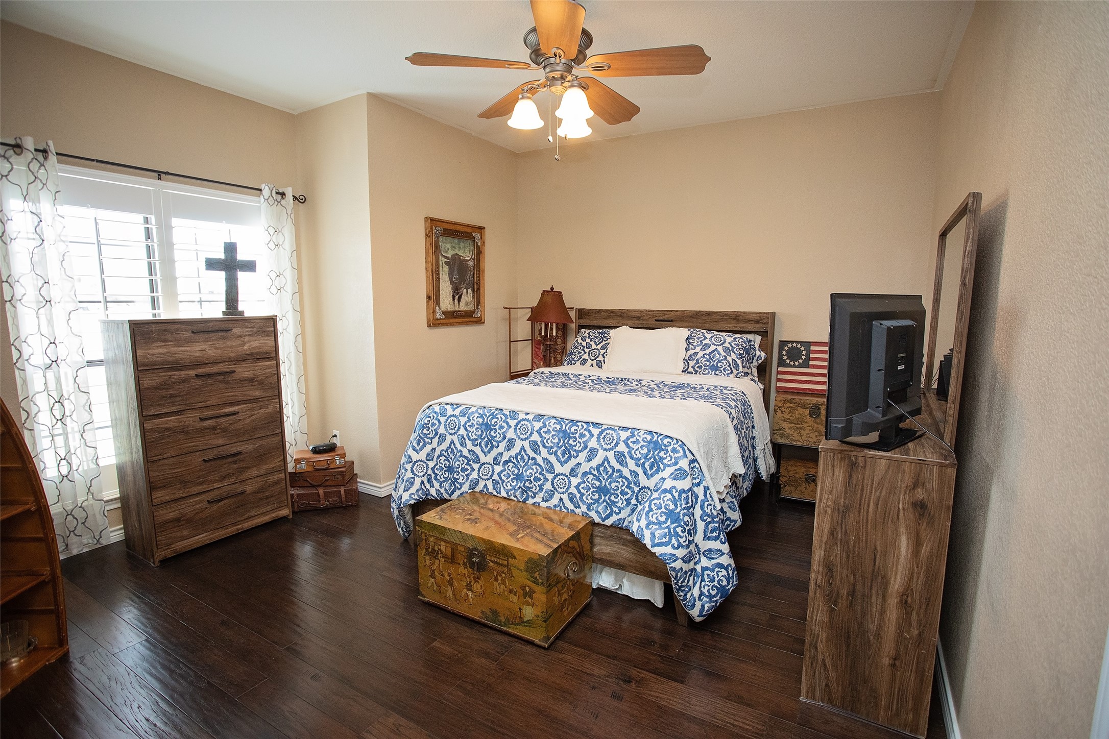 1204 Eagle Point Graford TX 76449