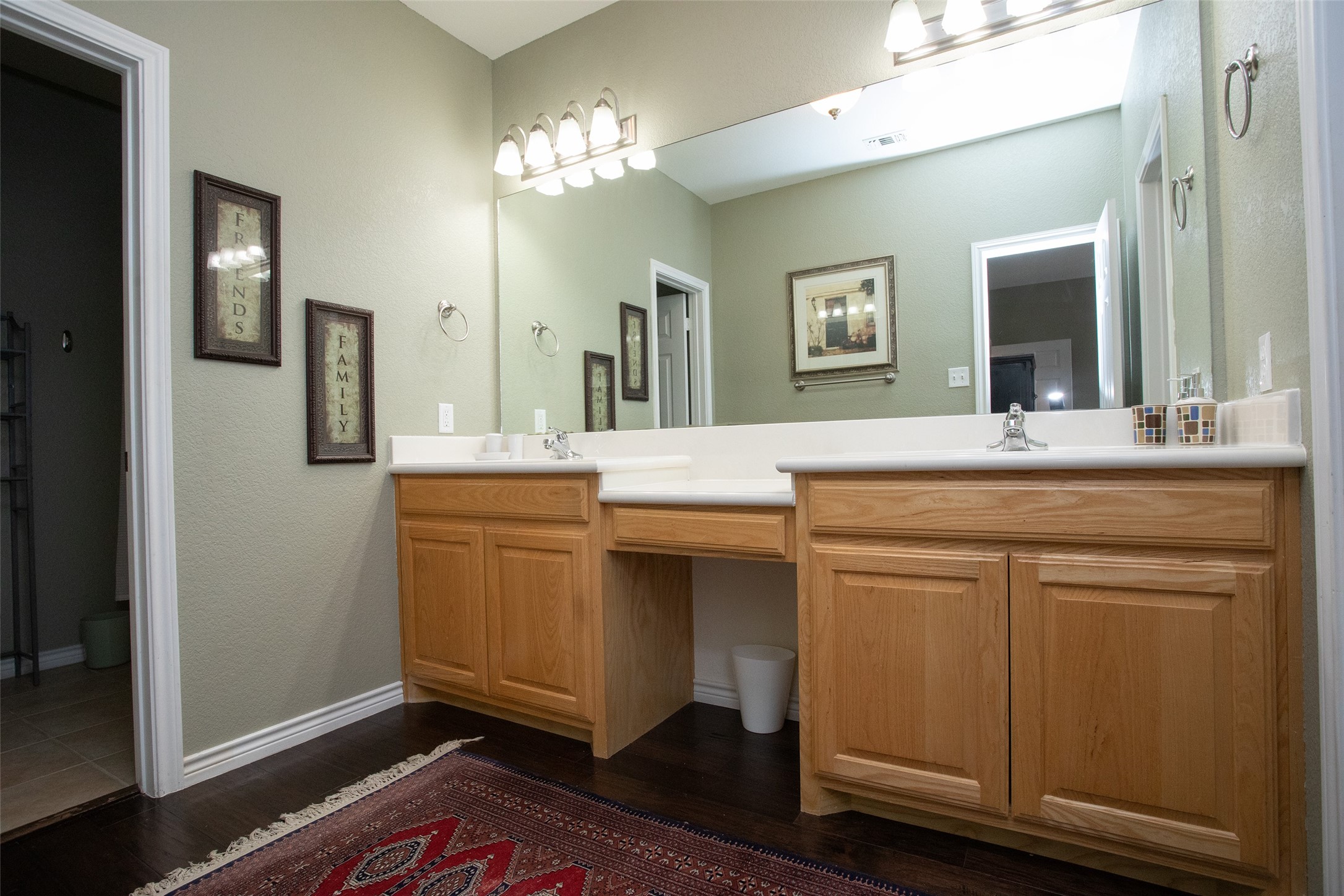 1204 Eagle Point Graford TX 76449
