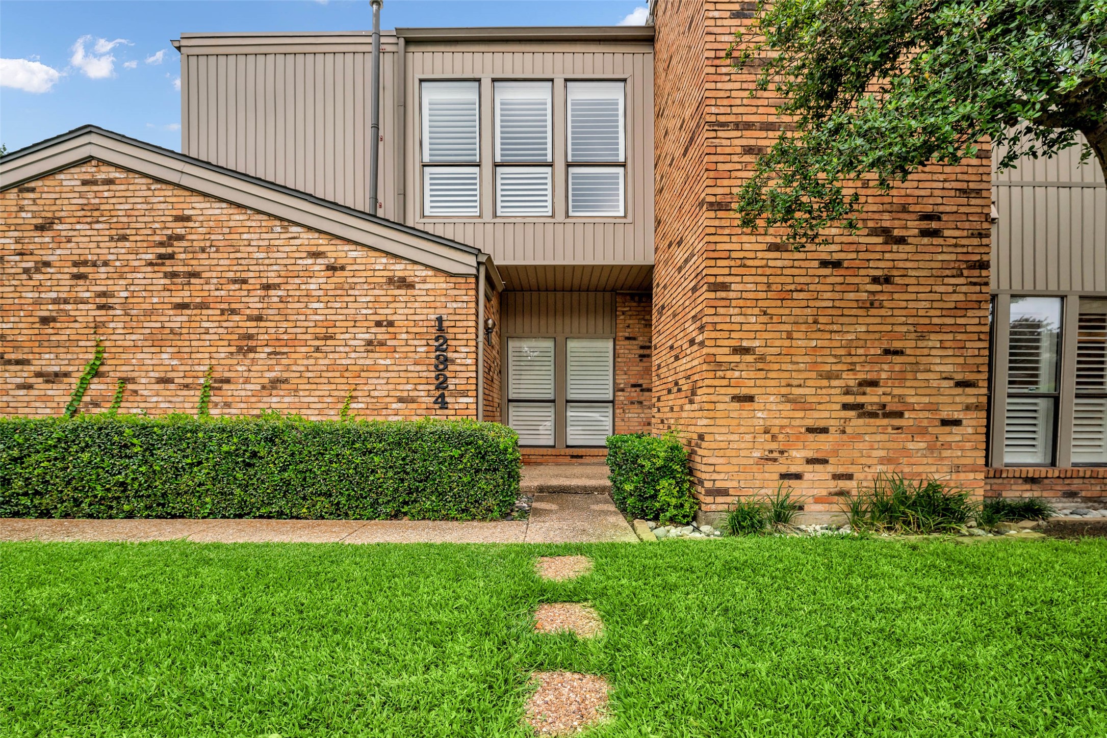 12324 Montego Plaza Dallas TX 75230