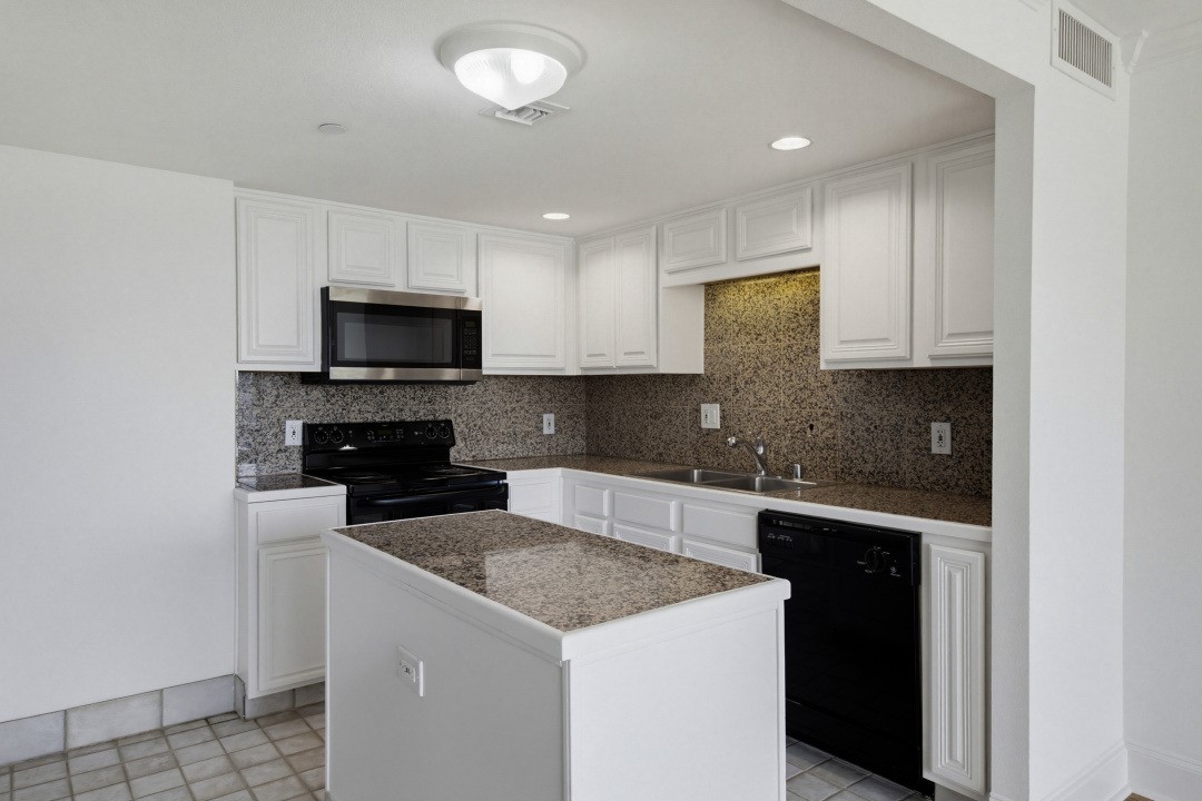 4242 Lomo Alto Drive Highland Park TX 75219