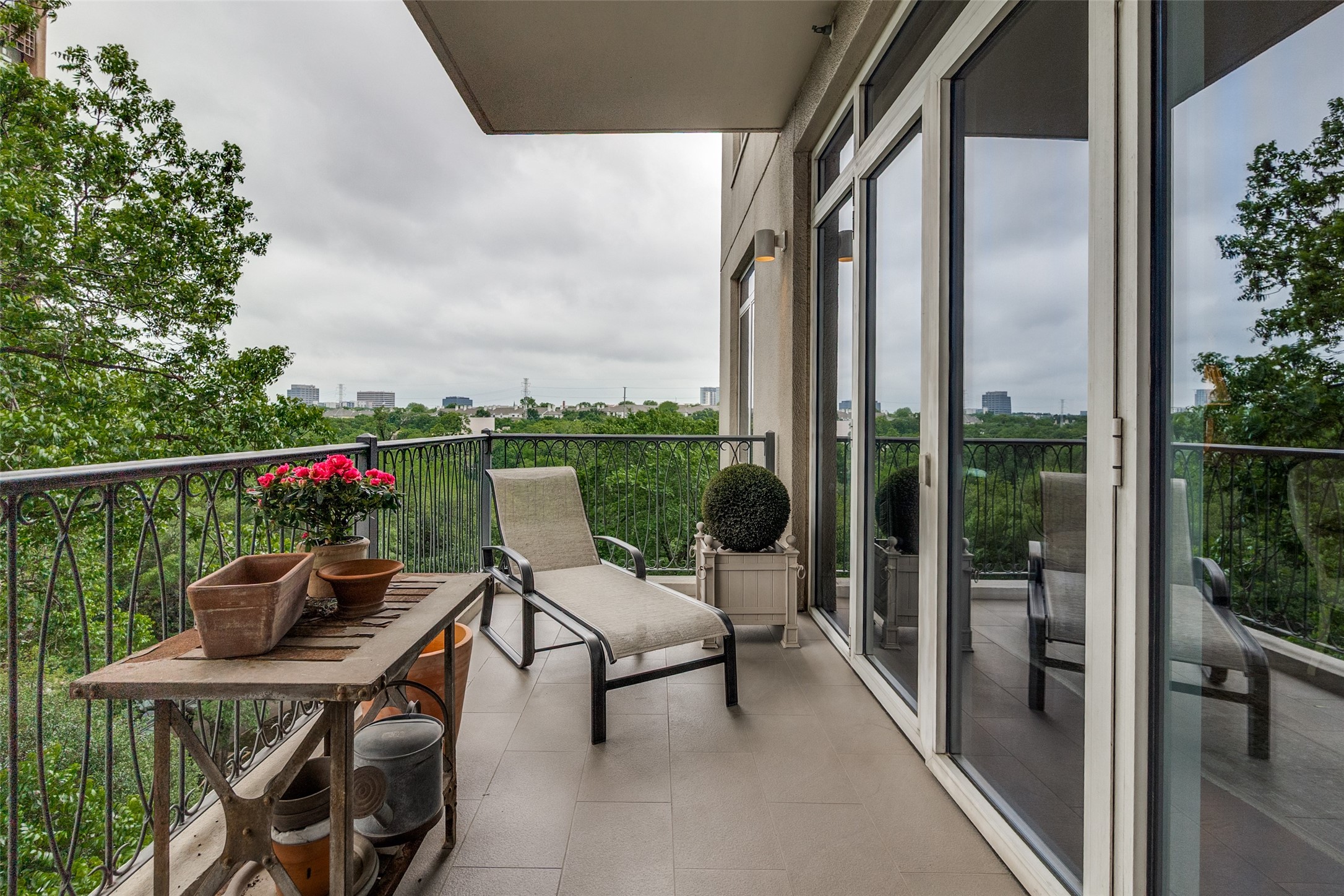 3505 Turtle Creek Boulevard Dallas TX 75219