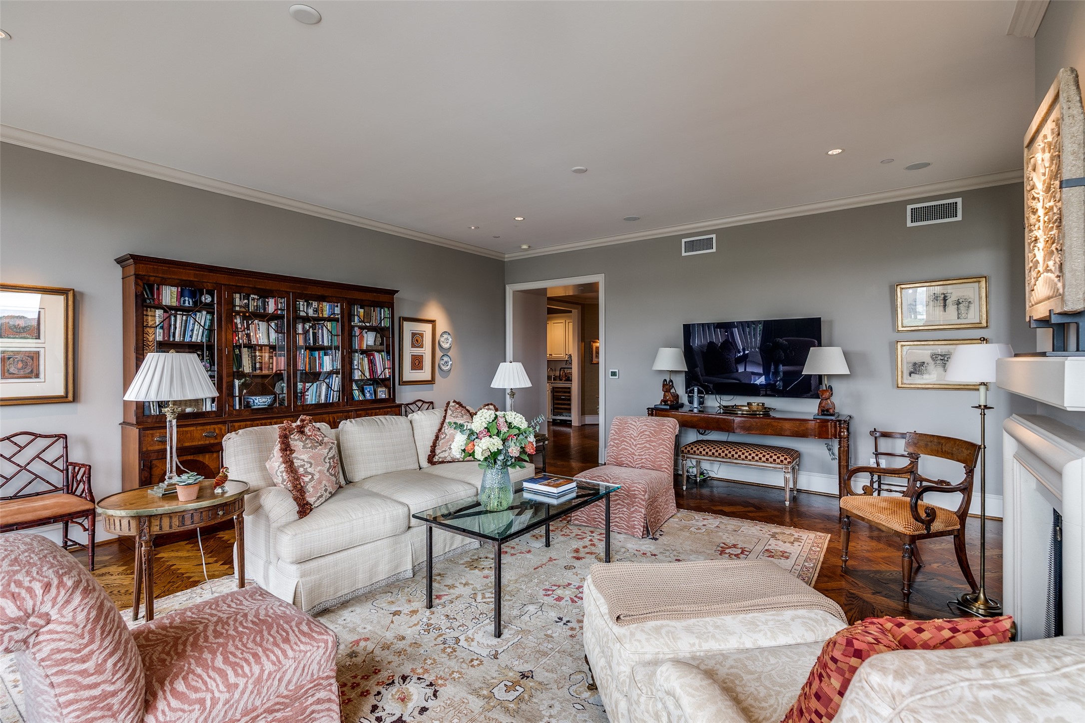 3505 Turtle Creek Boulevard Dallas TX 75219