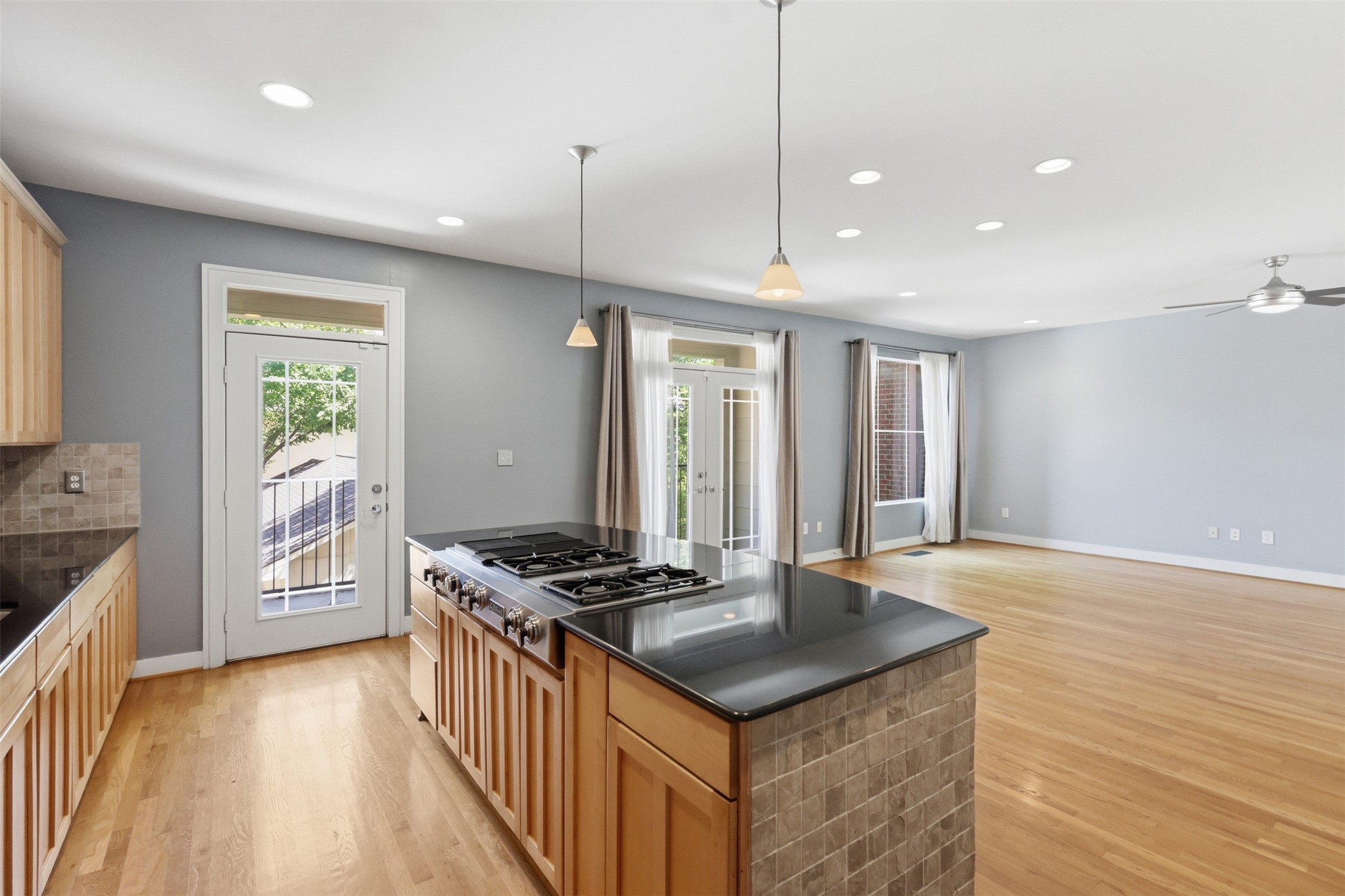 4241 Rawlins Street Dallas TX 75219