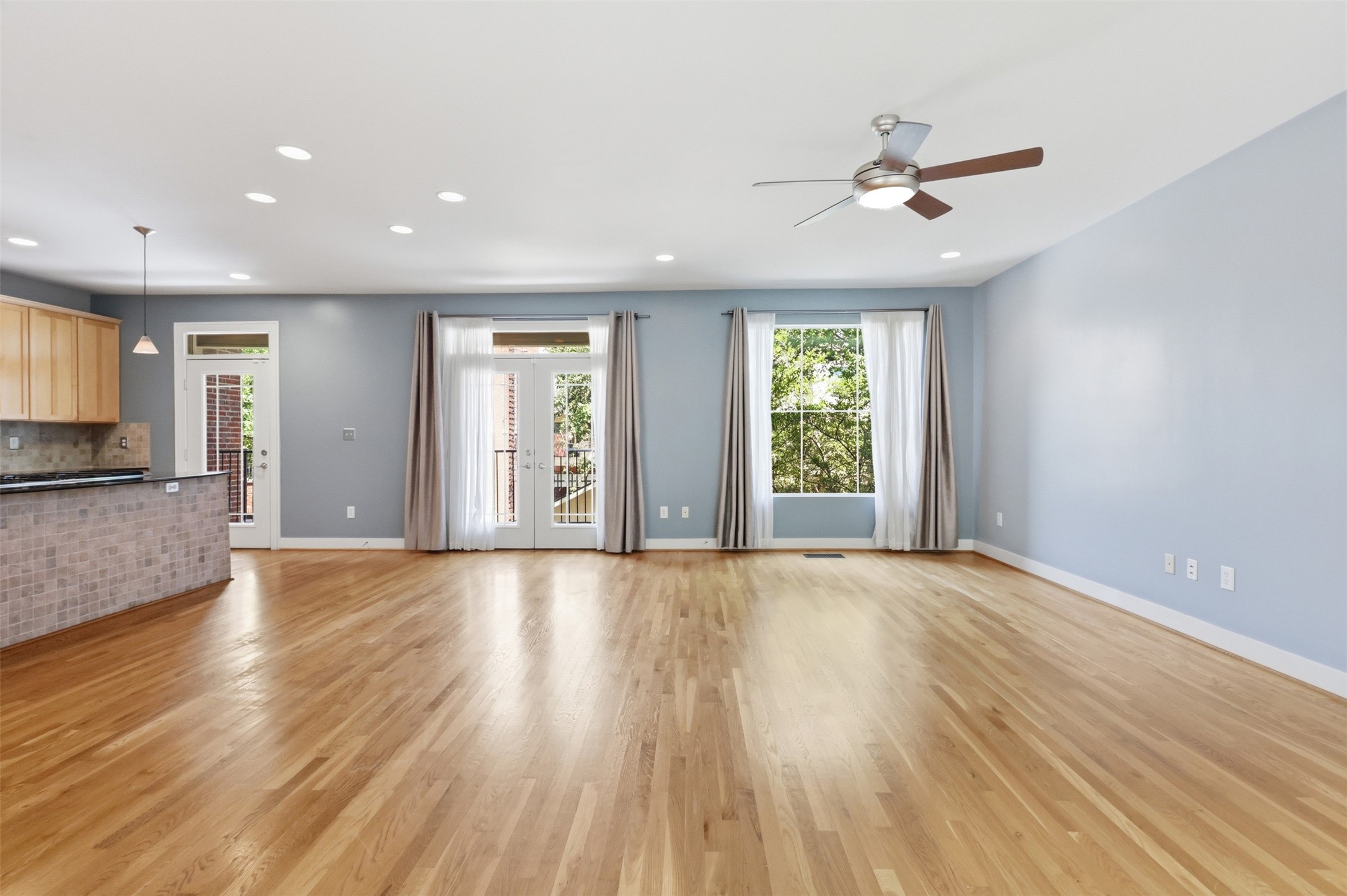 4241 Rawlins Street Dallas TX 75219