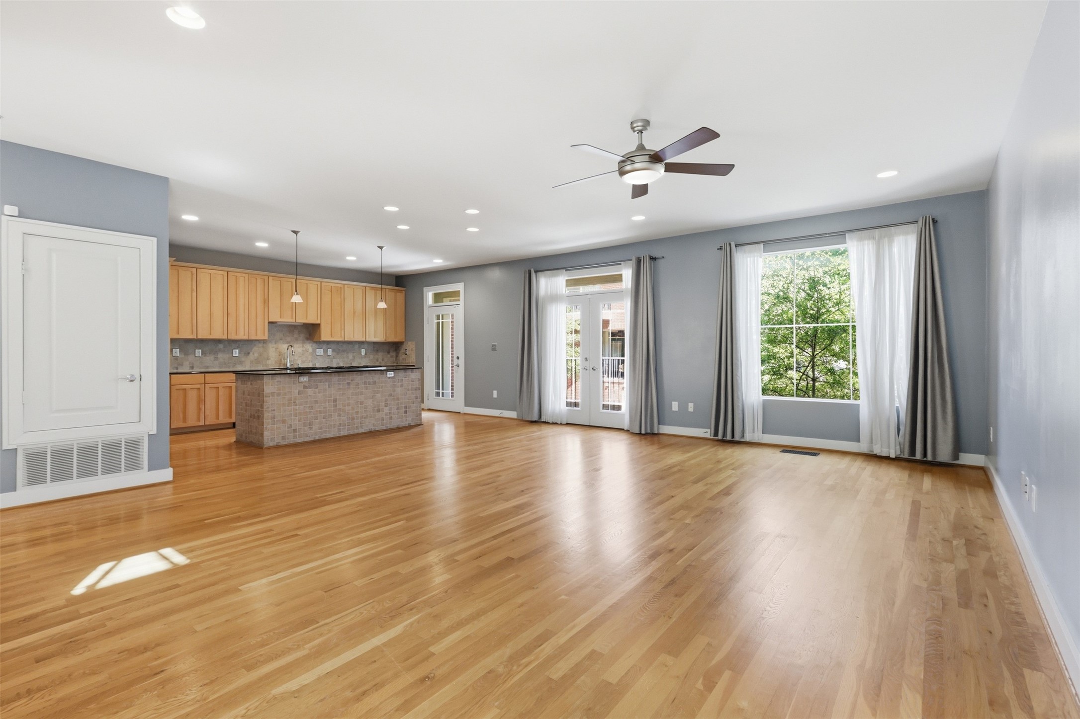 4241 Rawlins Street Dallas TX 75219