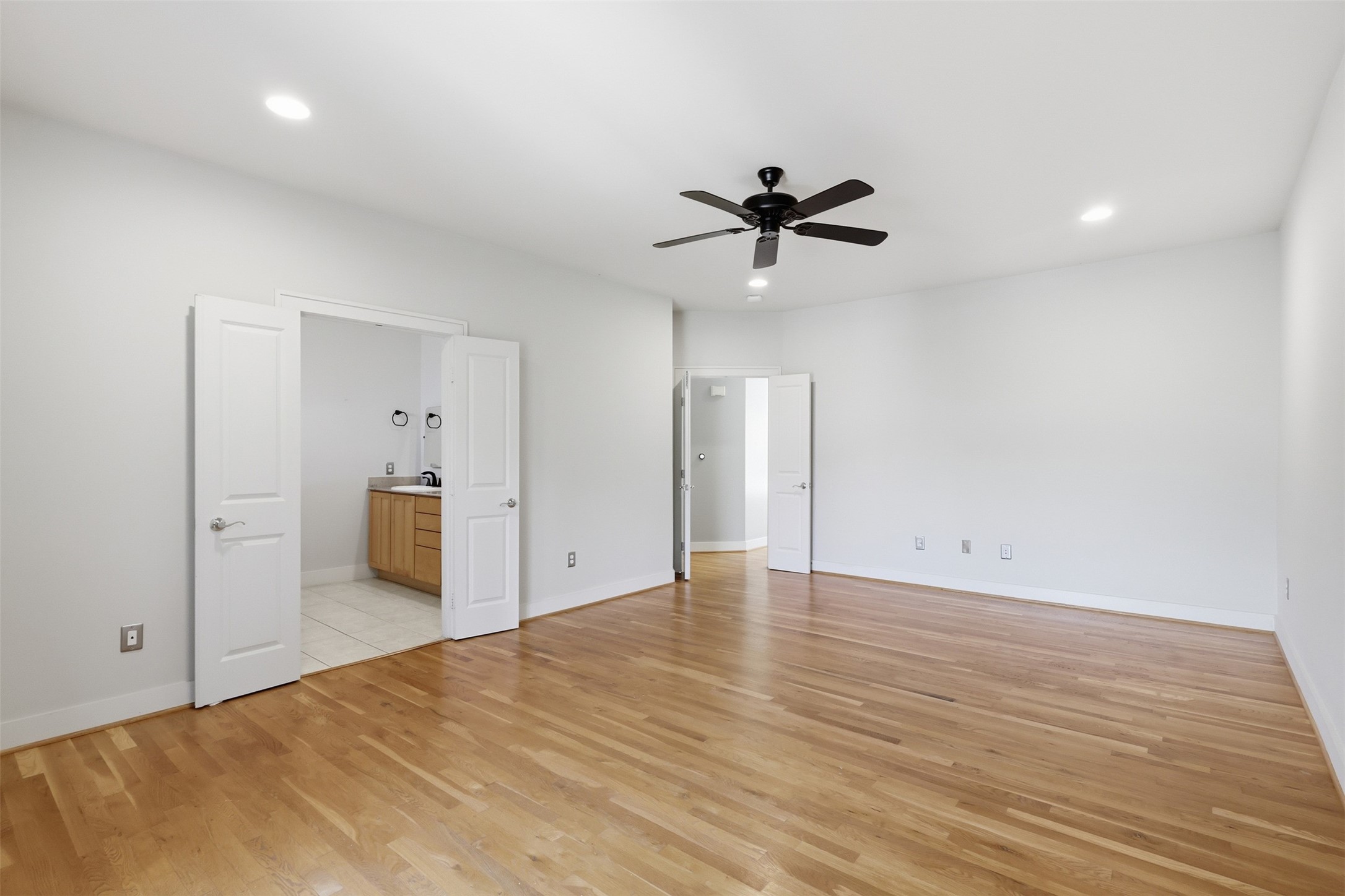 4241 Rawlins Street Dallas TX 75219